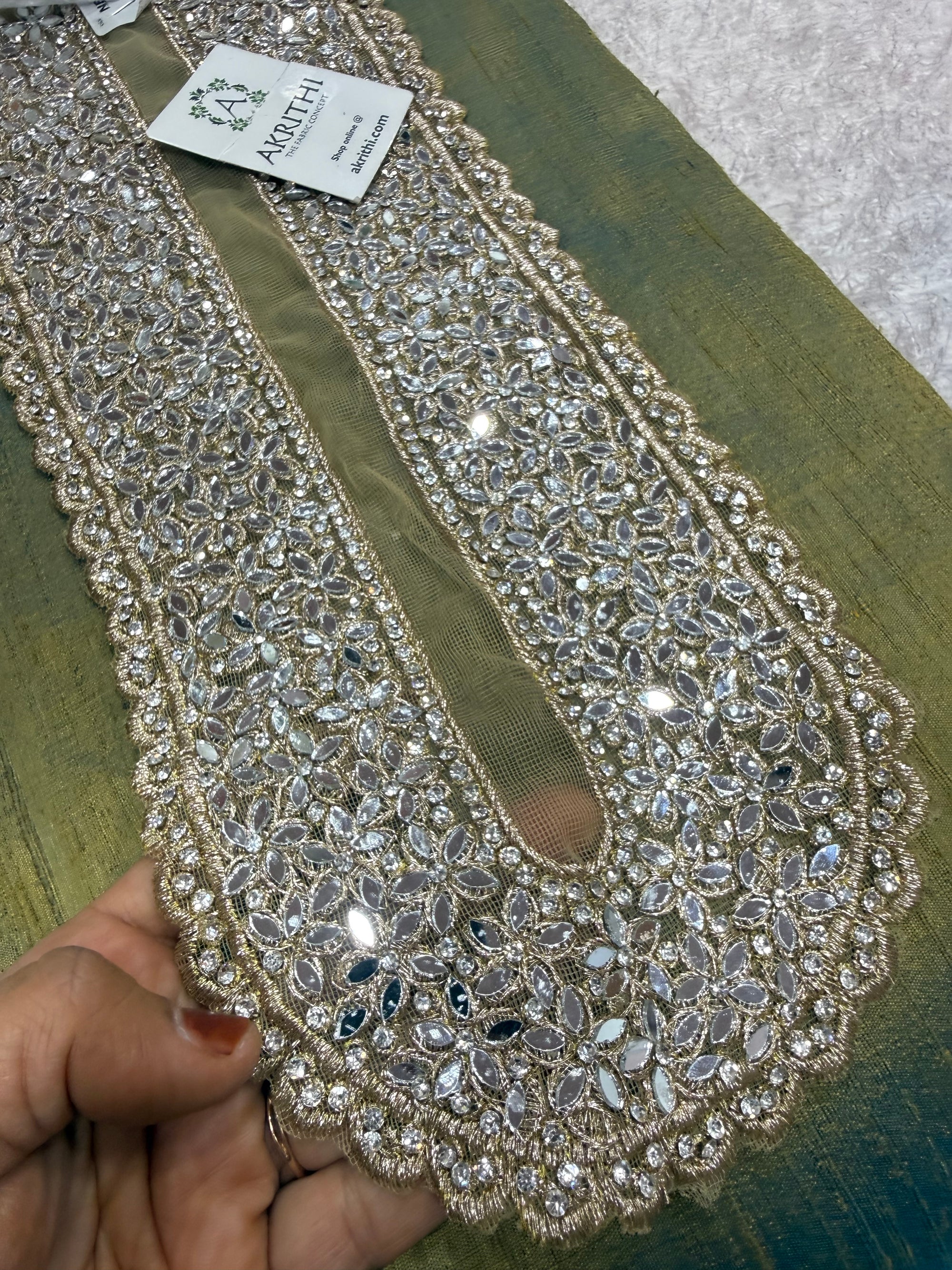 Embroidered neck piece