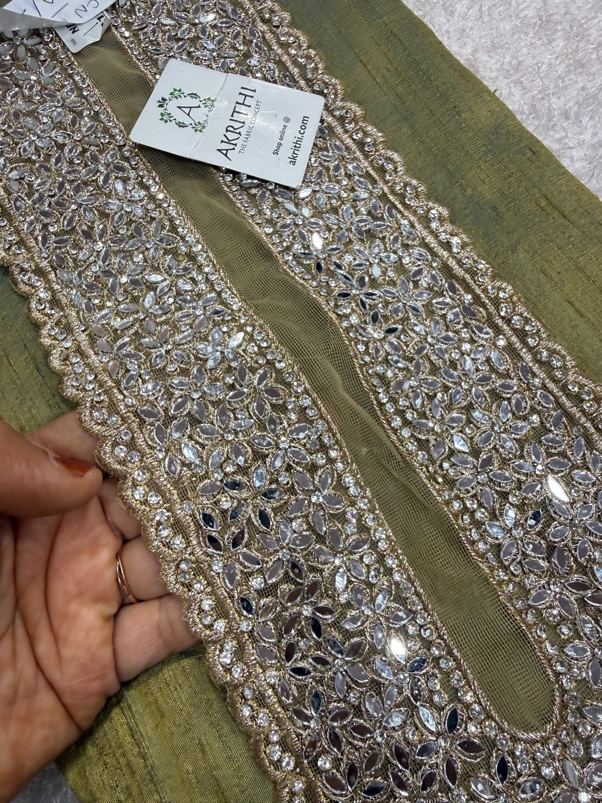 Embroidered neck piece