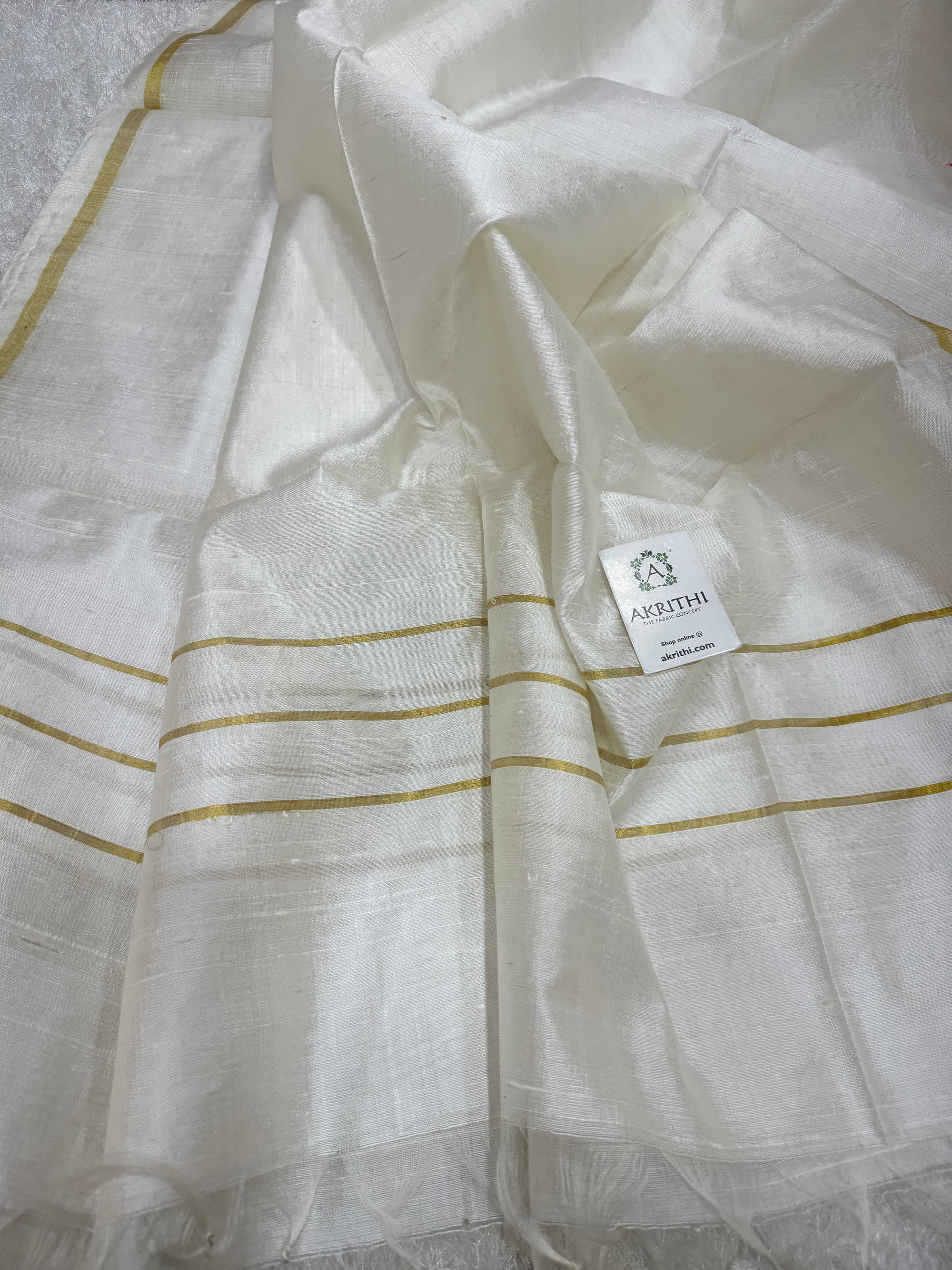 Pure raw silk dupatta with zari border