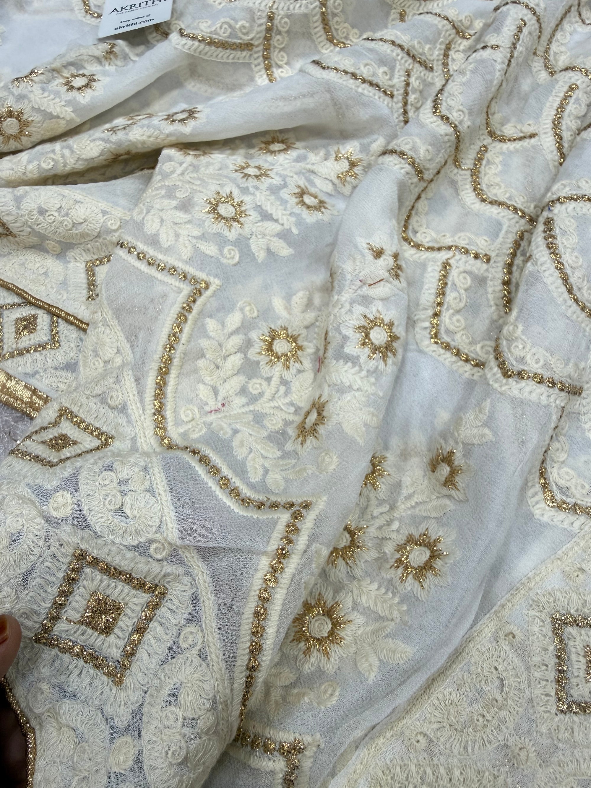 Dyeable embroidered georgette dupatta