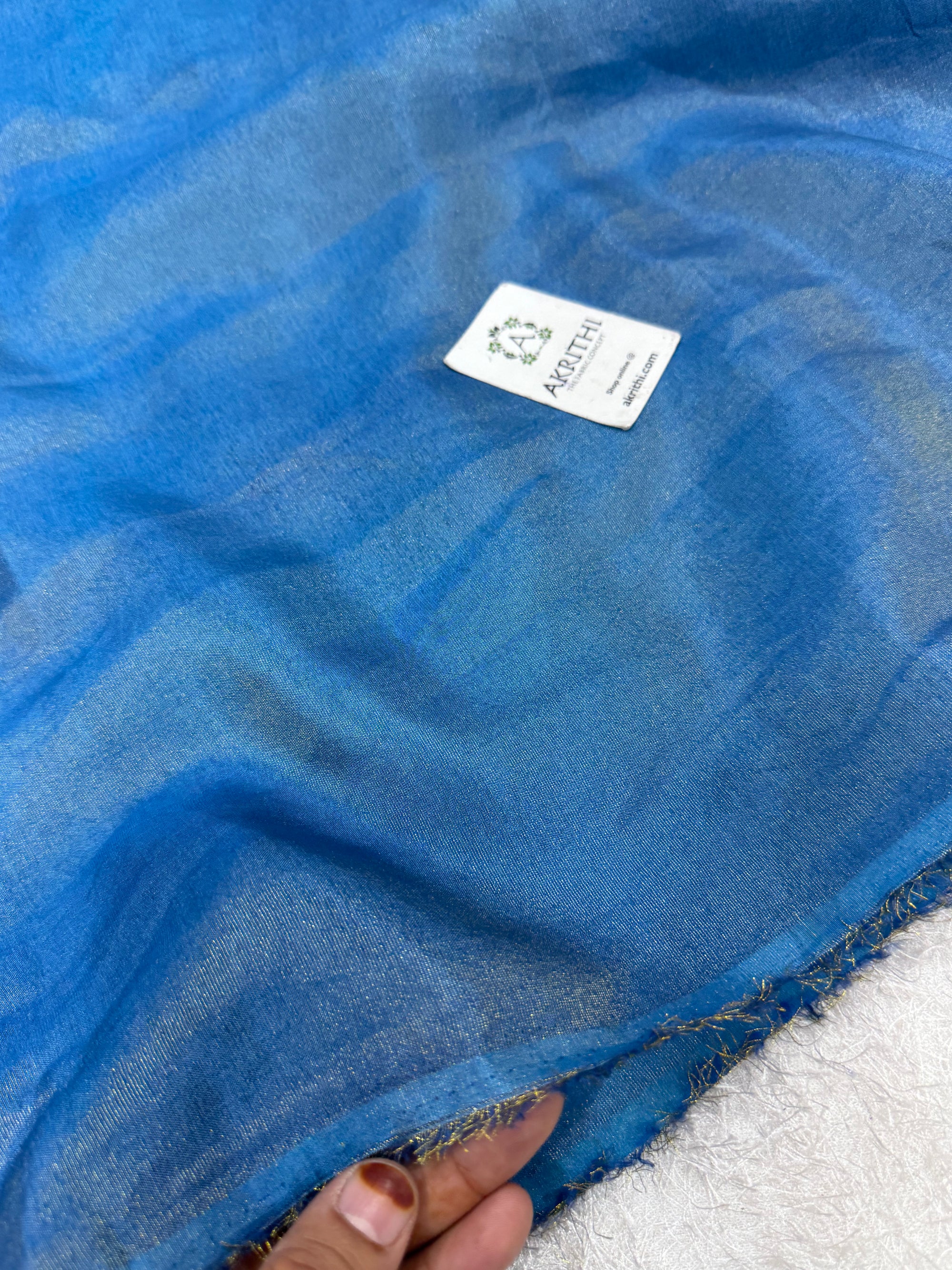 Plain tissue crepe fabric