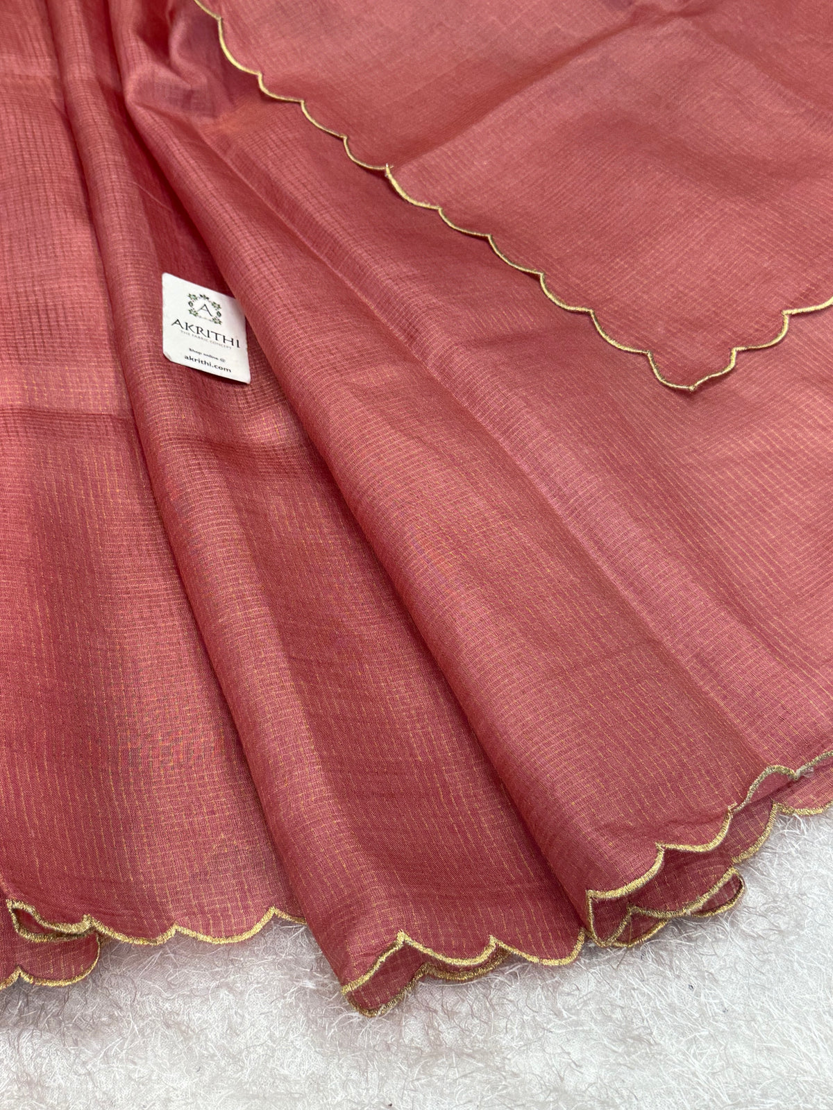 Pure tussar silk zari checks saree with scallop