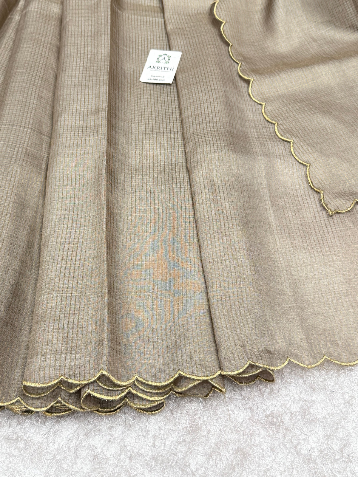 Pure tussar silk zari checks saree with scallop