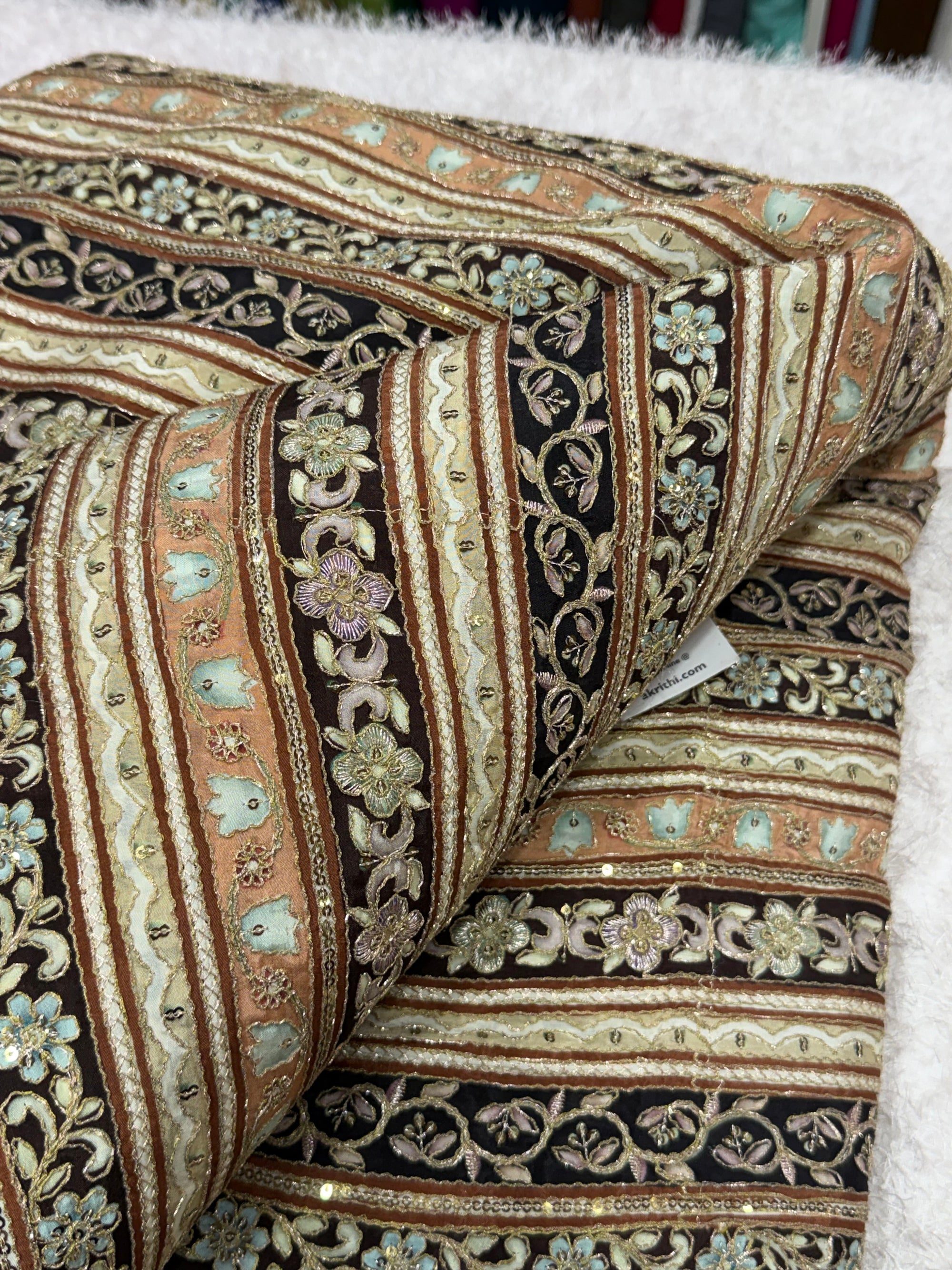 Embroidered crepe fabric With position print