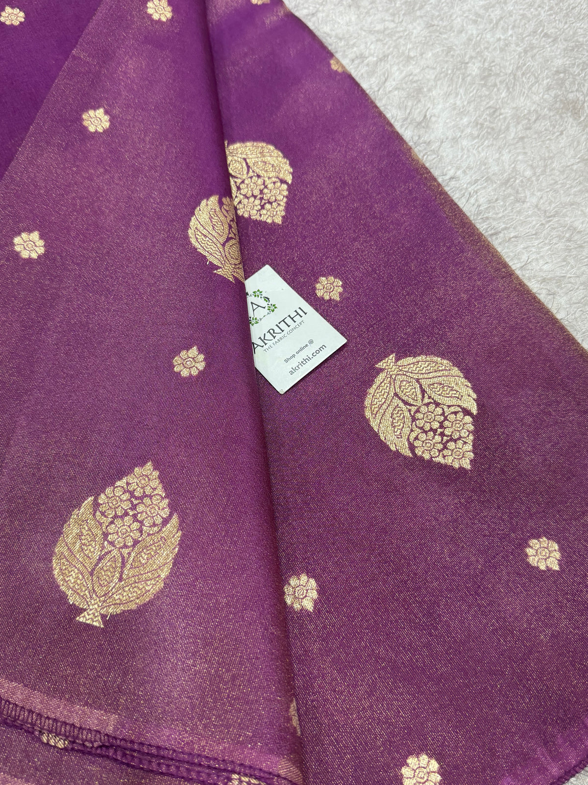 Pure tissue jacquard Butti fabric