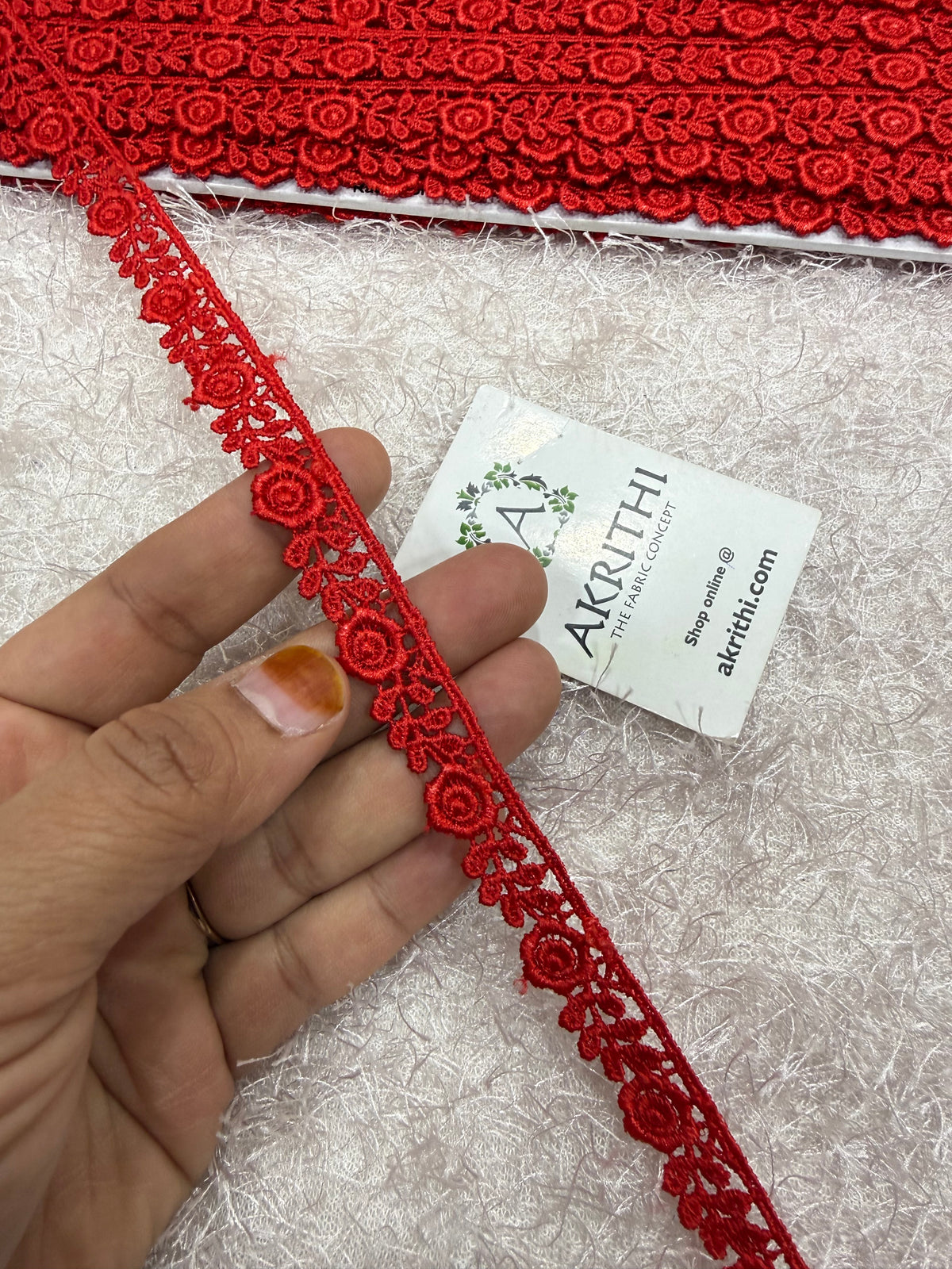 Lace per metre