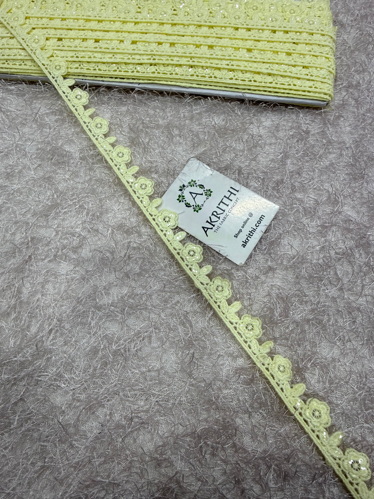 Lace per yard