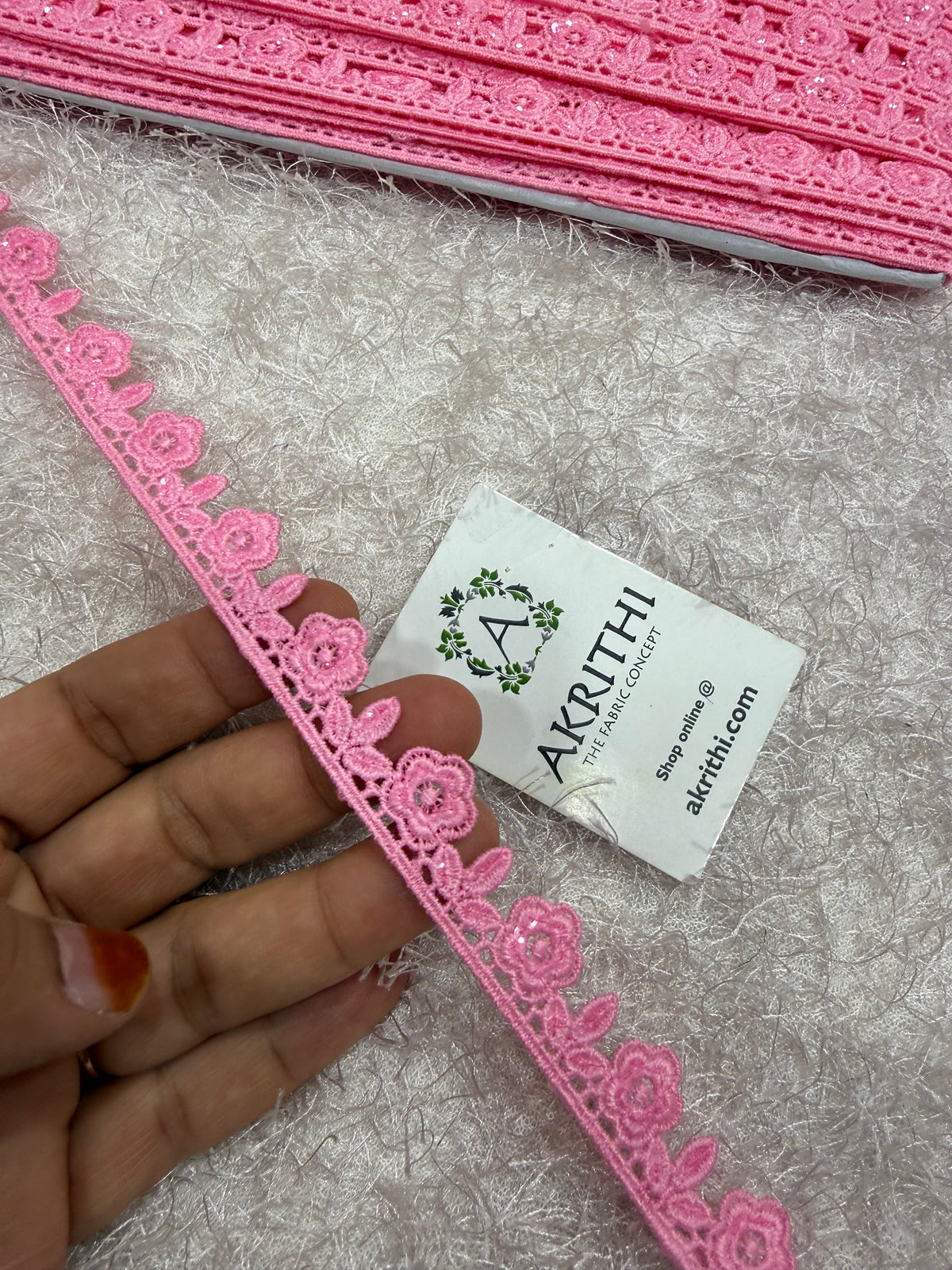 Lace per yard