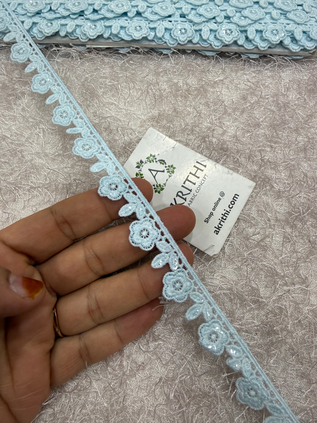 Lace per yard