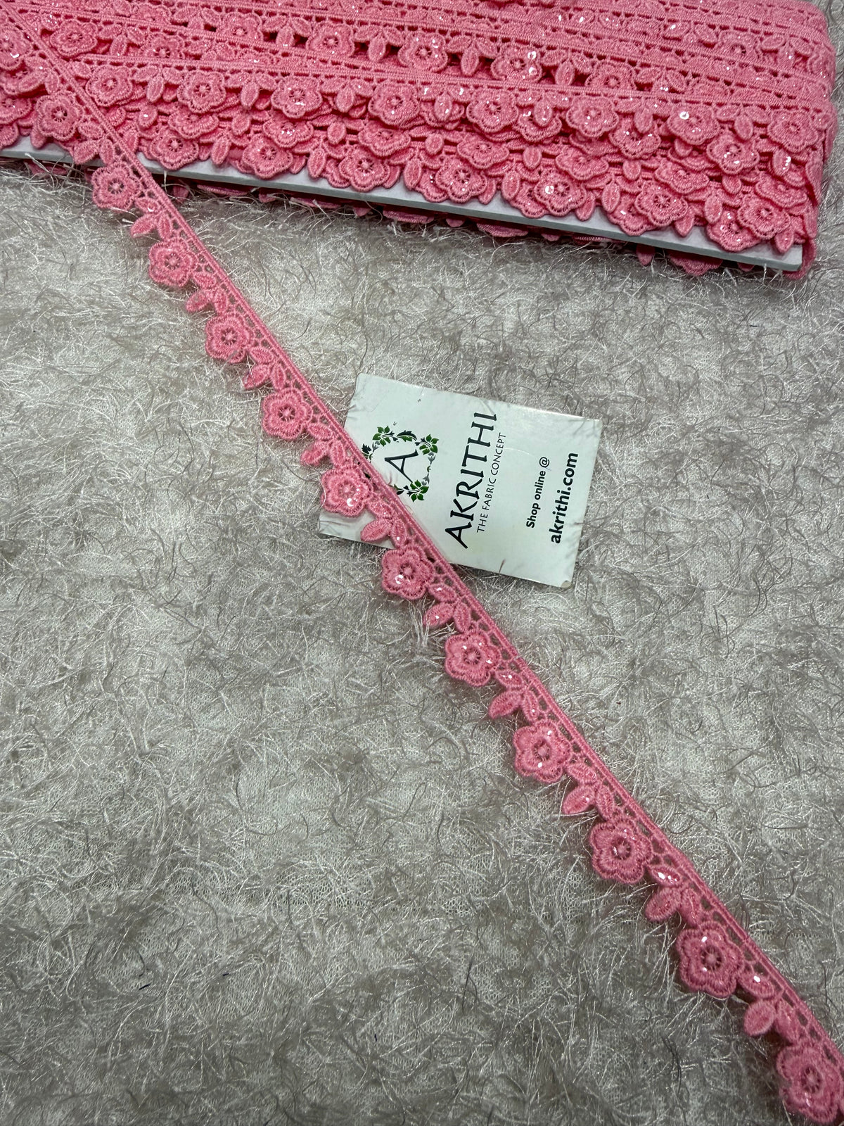 Lace per yard