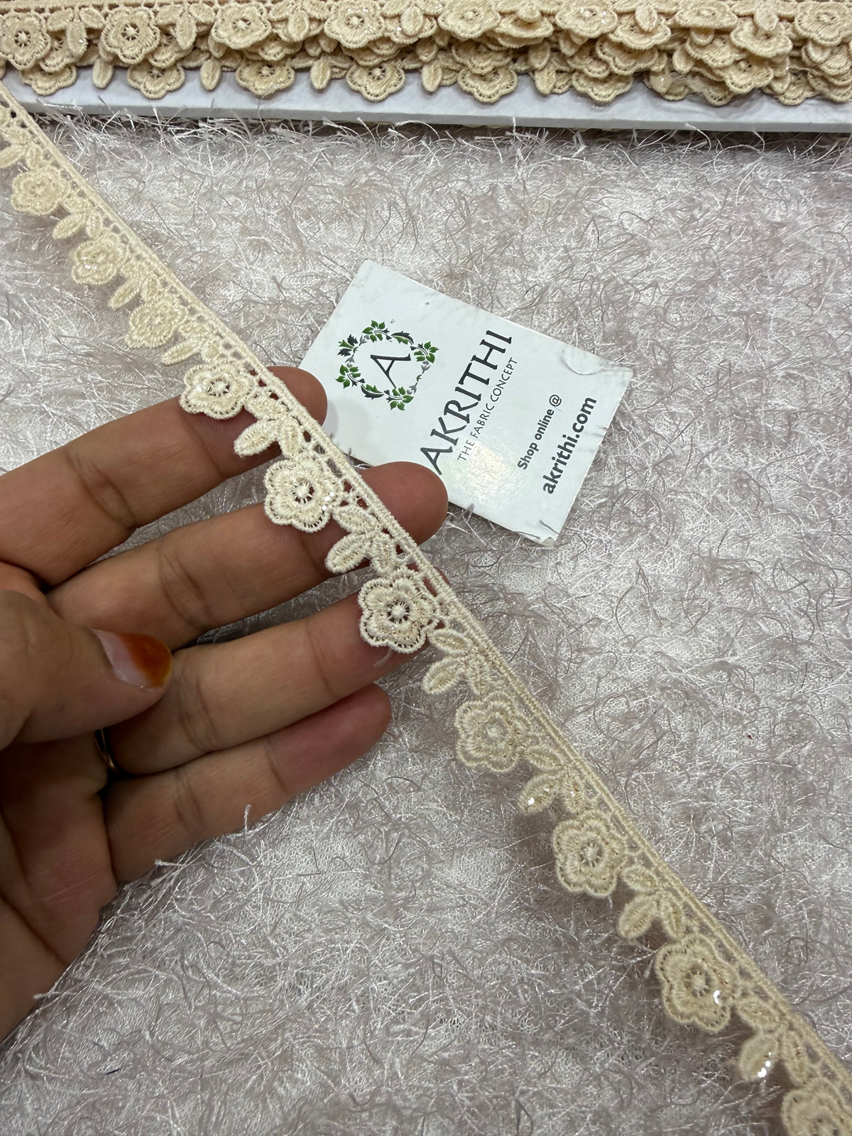 Lace per yard