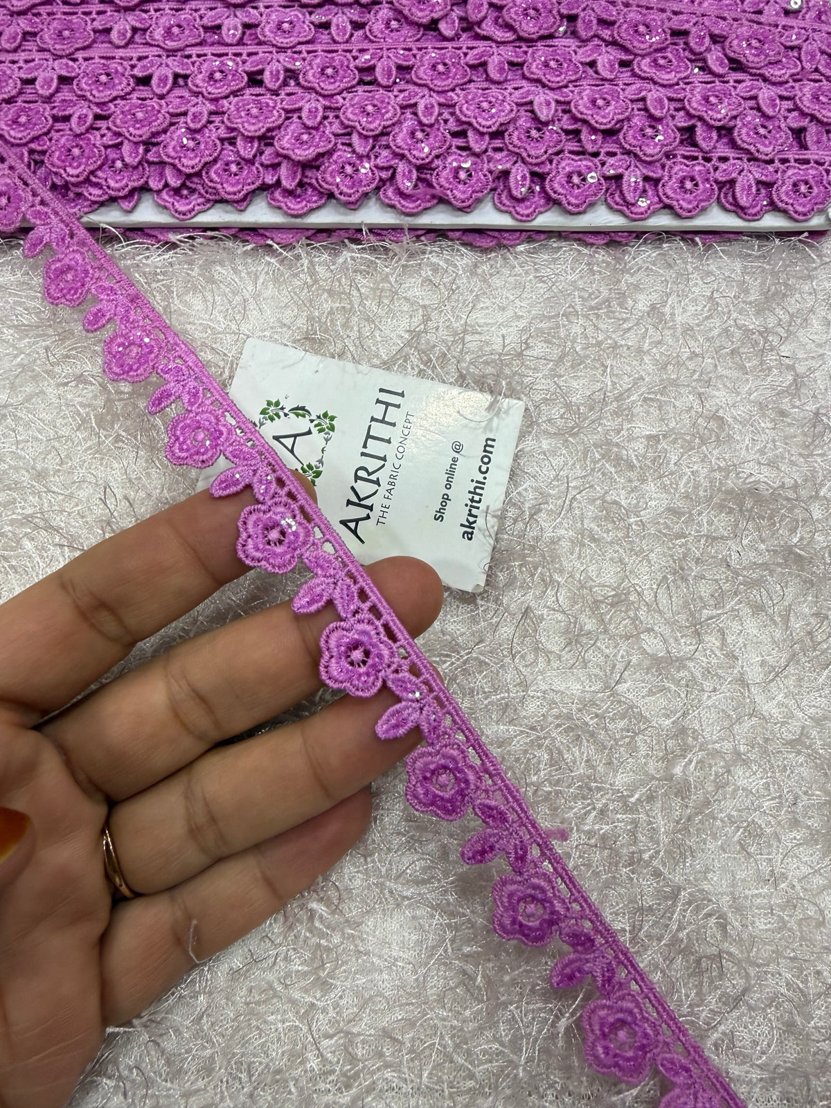 Lace per yard