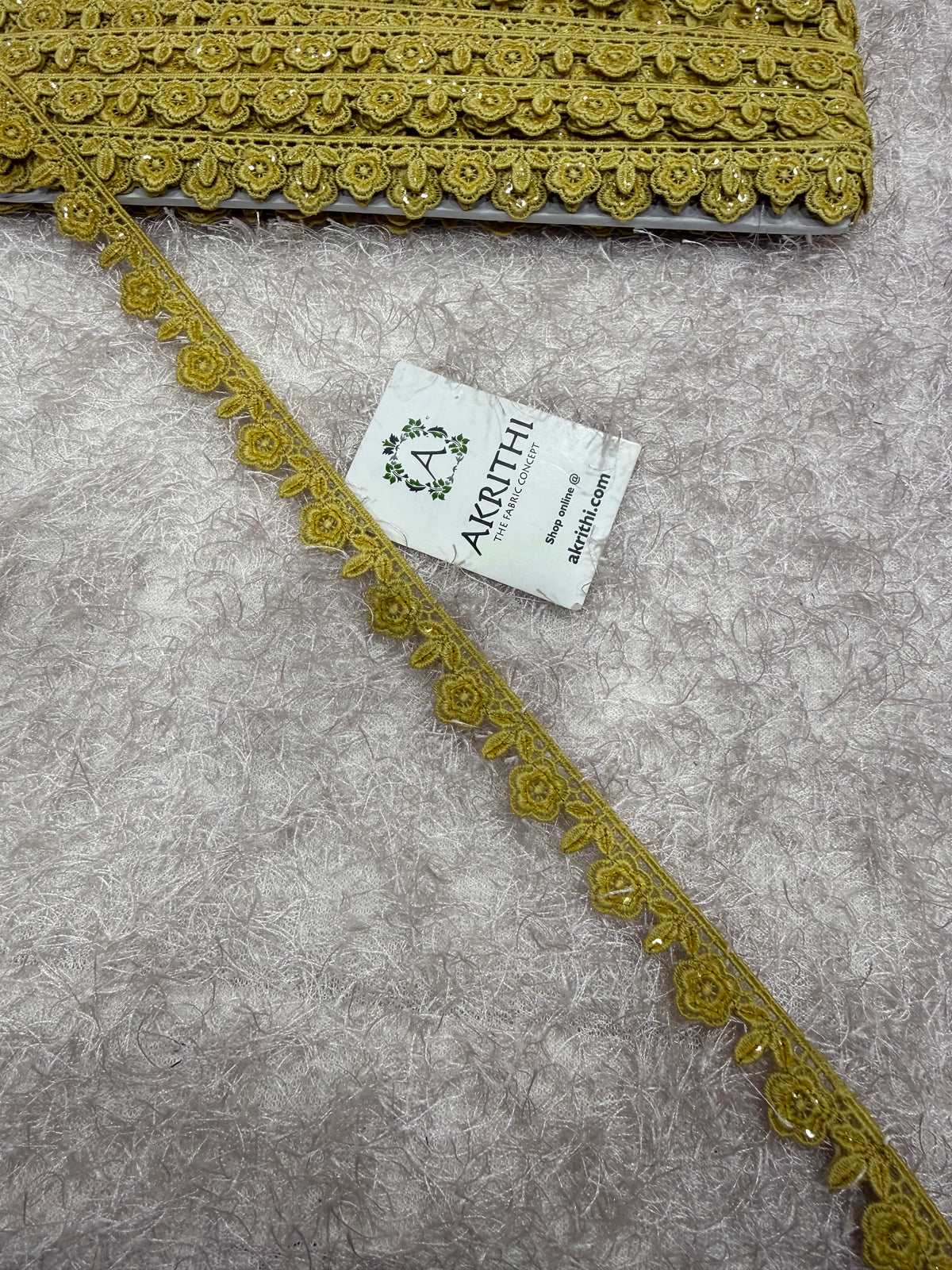Lace per yard