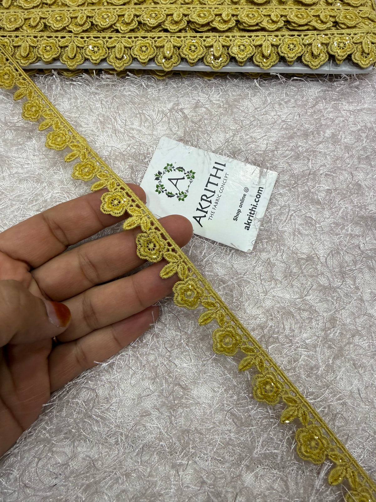 Lace per yard