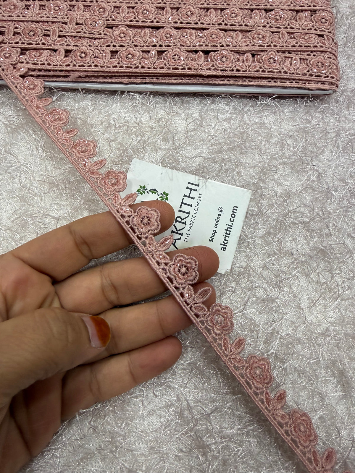 Lace per yard