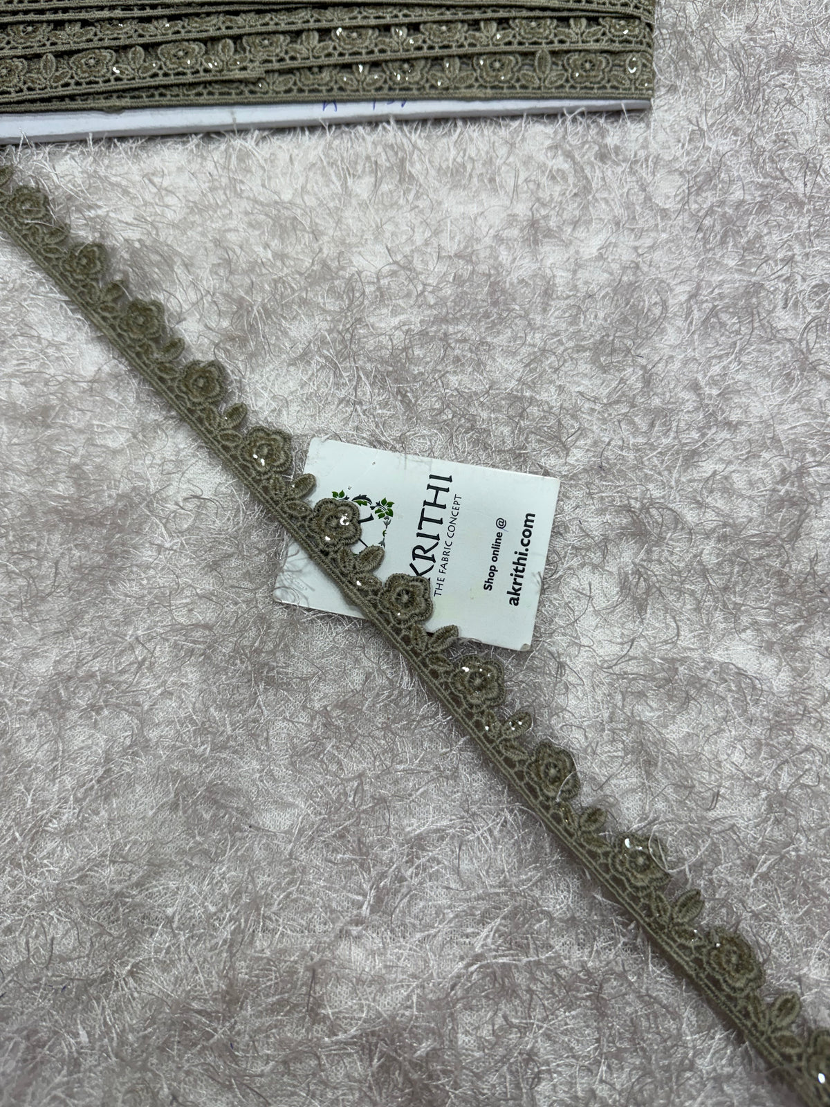Lace per yard