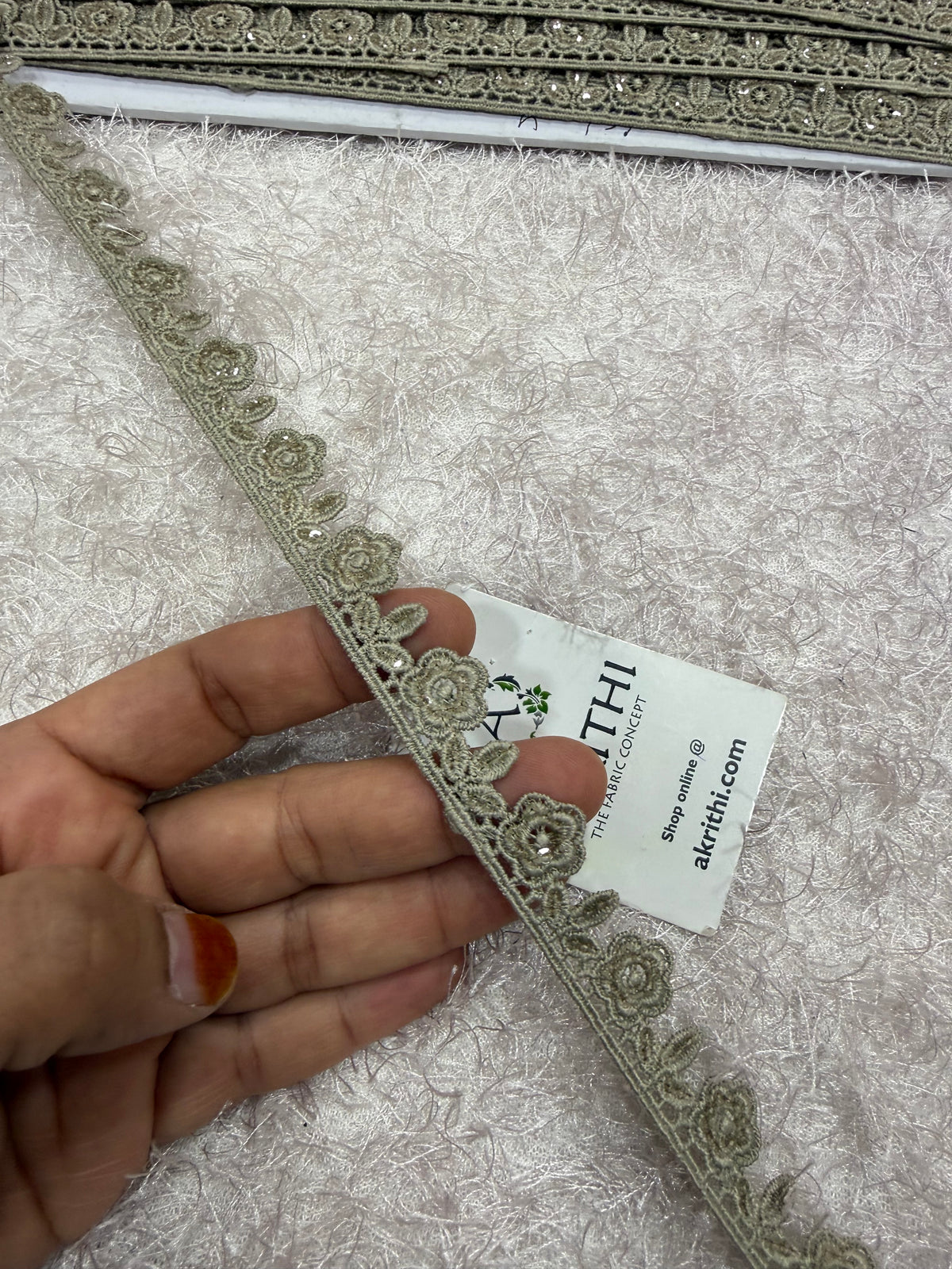 Lace per yard