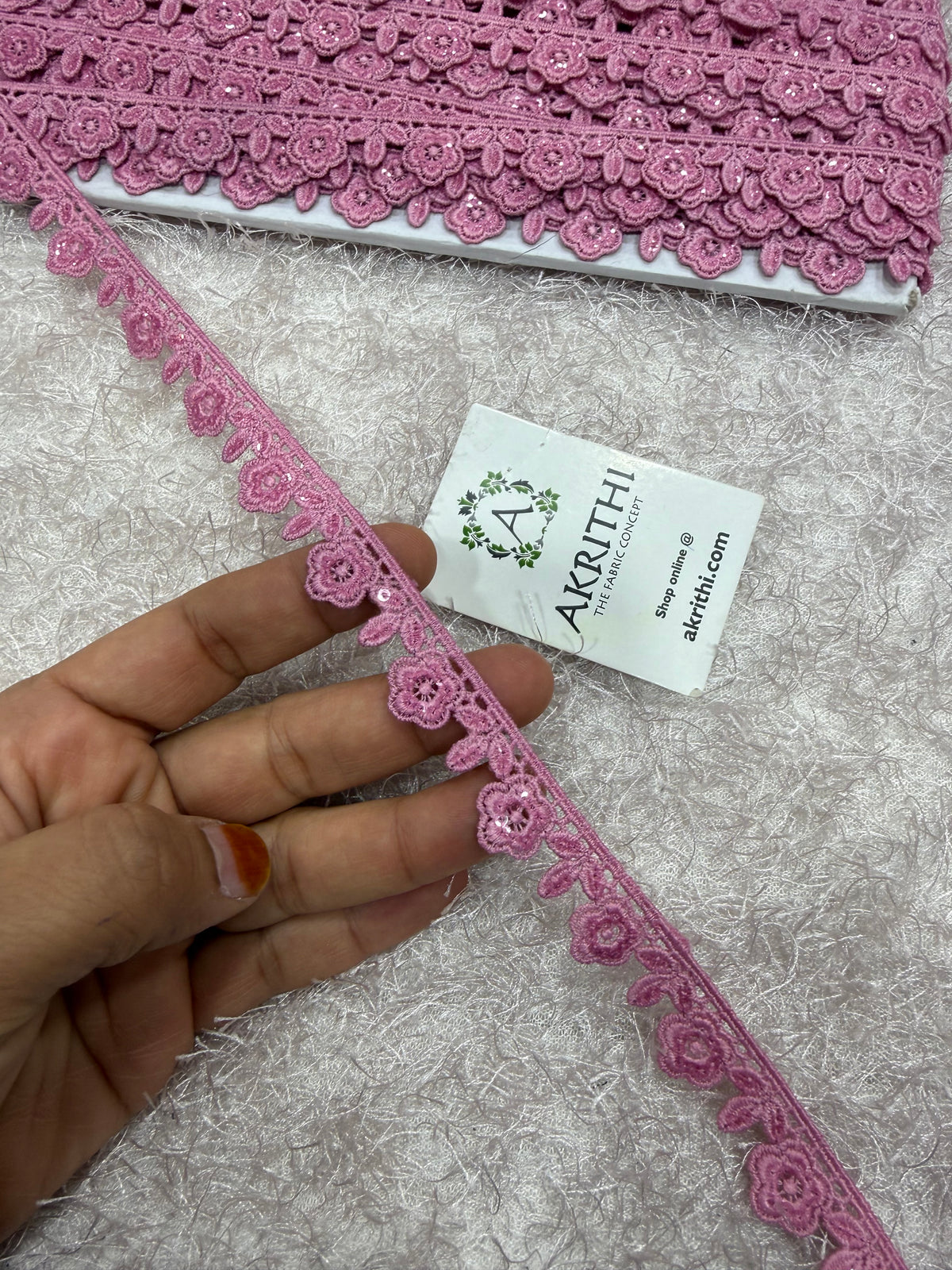 Lace per yard