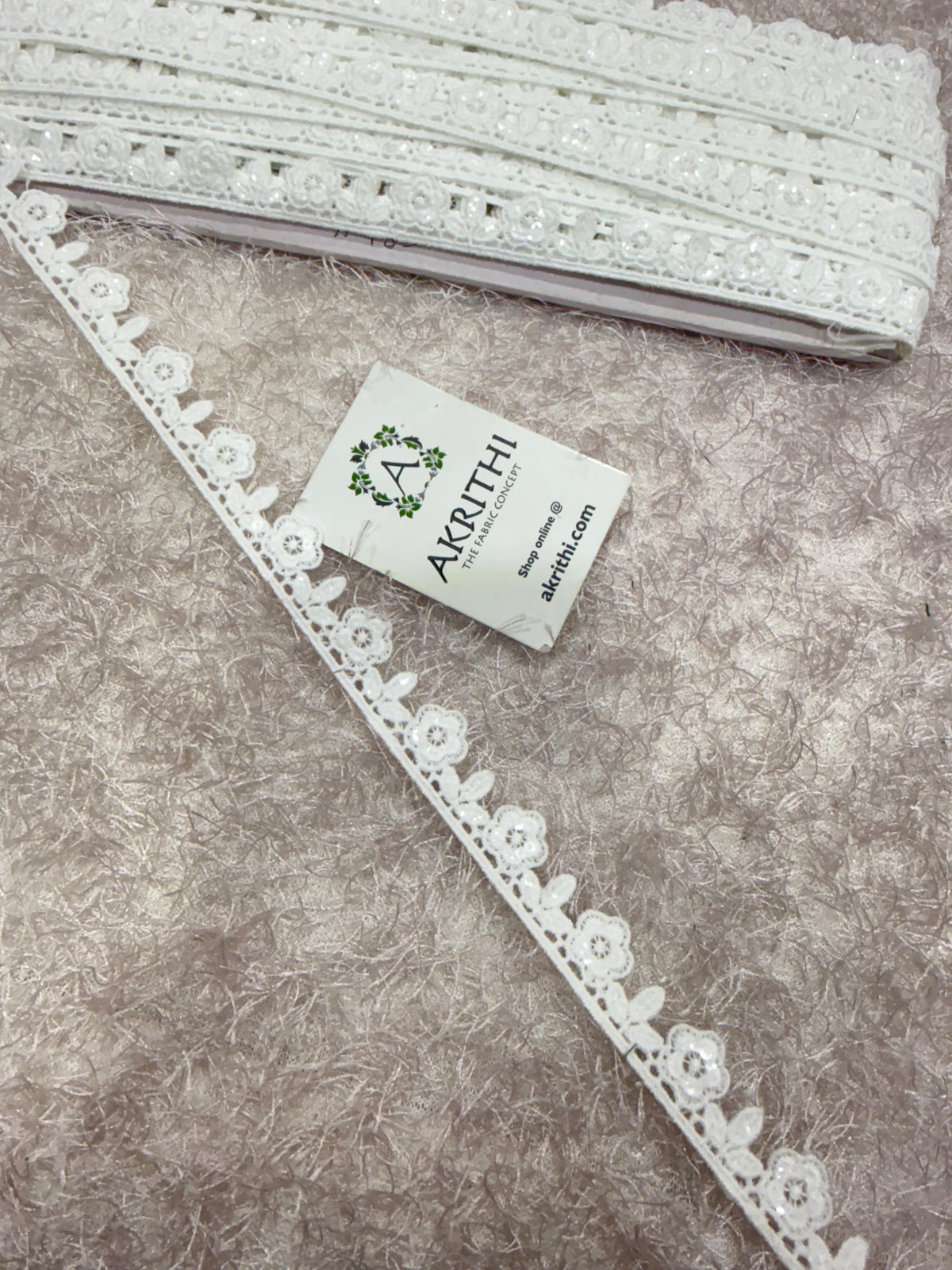 Lace per yard