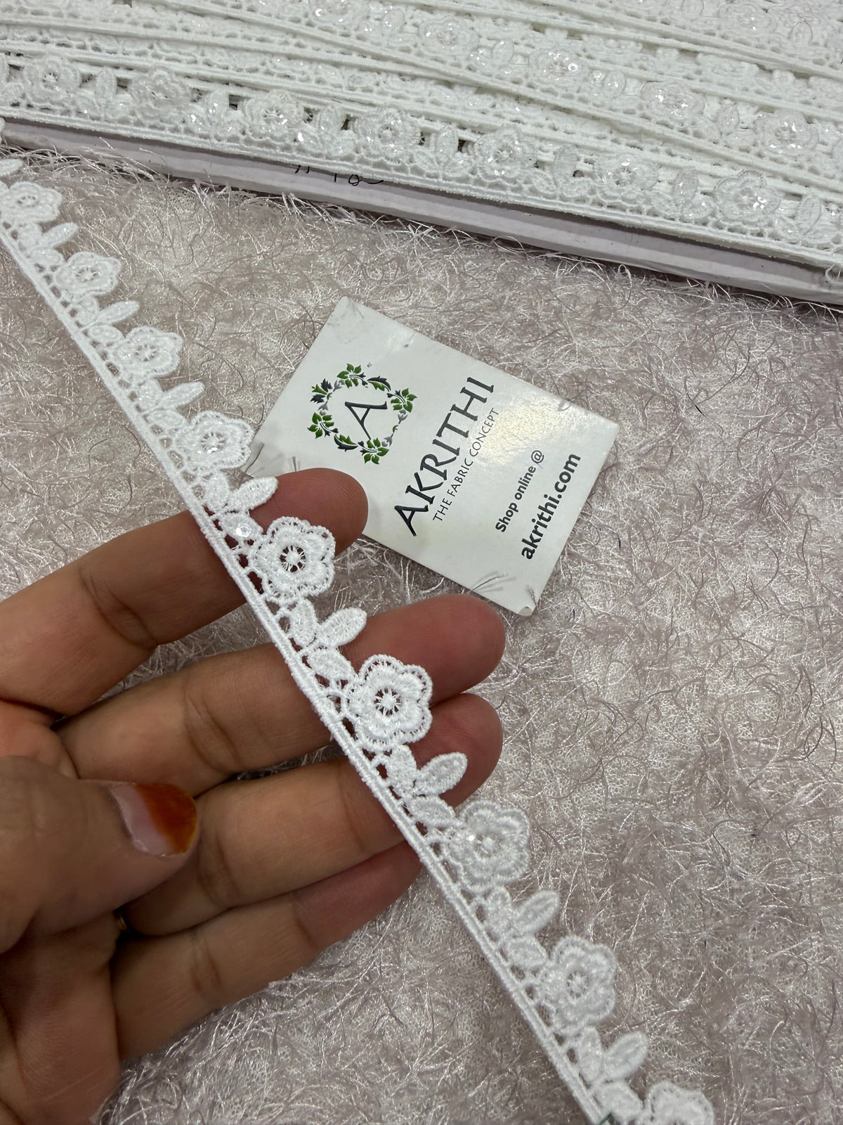 Lace per yard