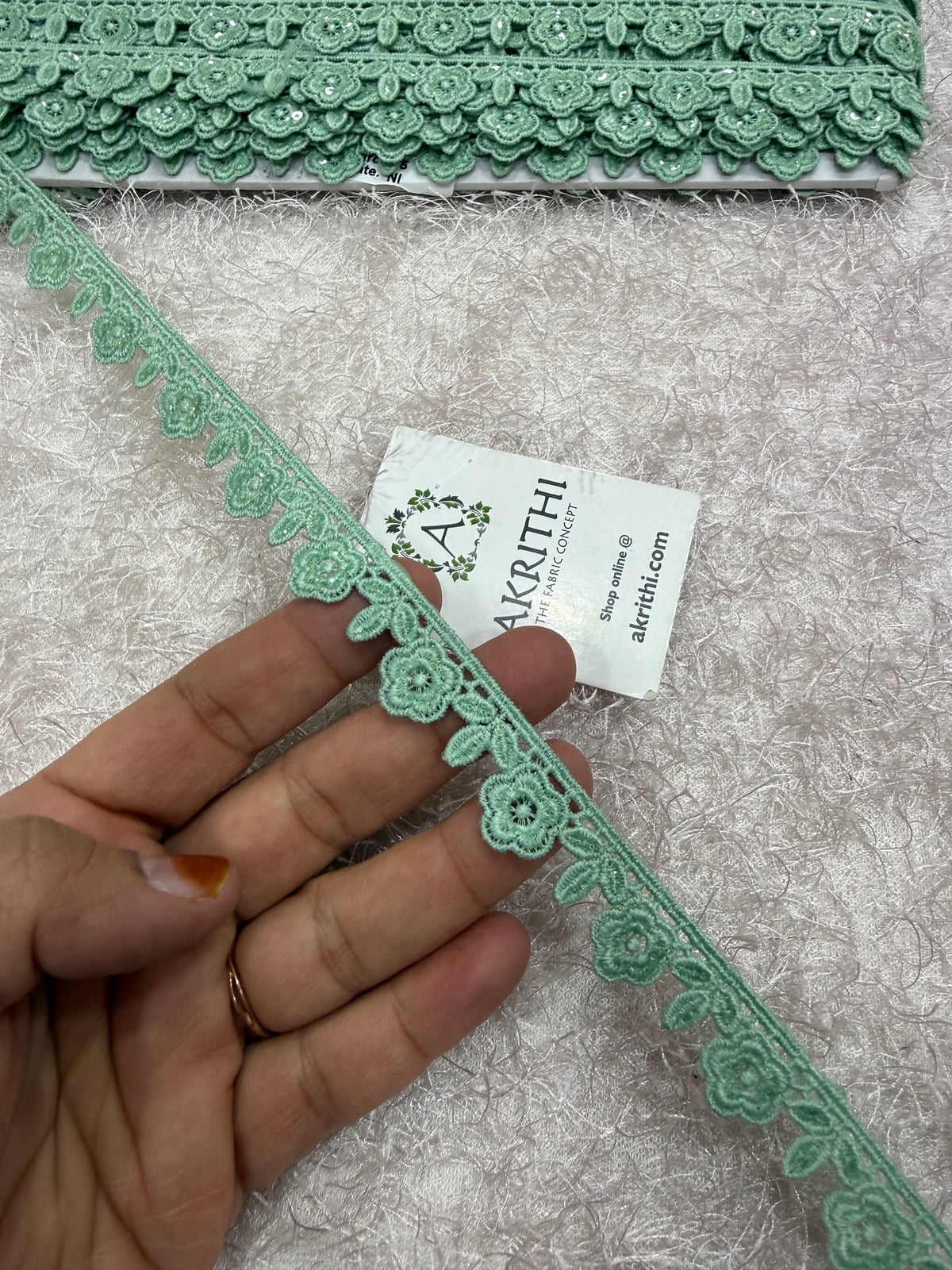 Lace per yard