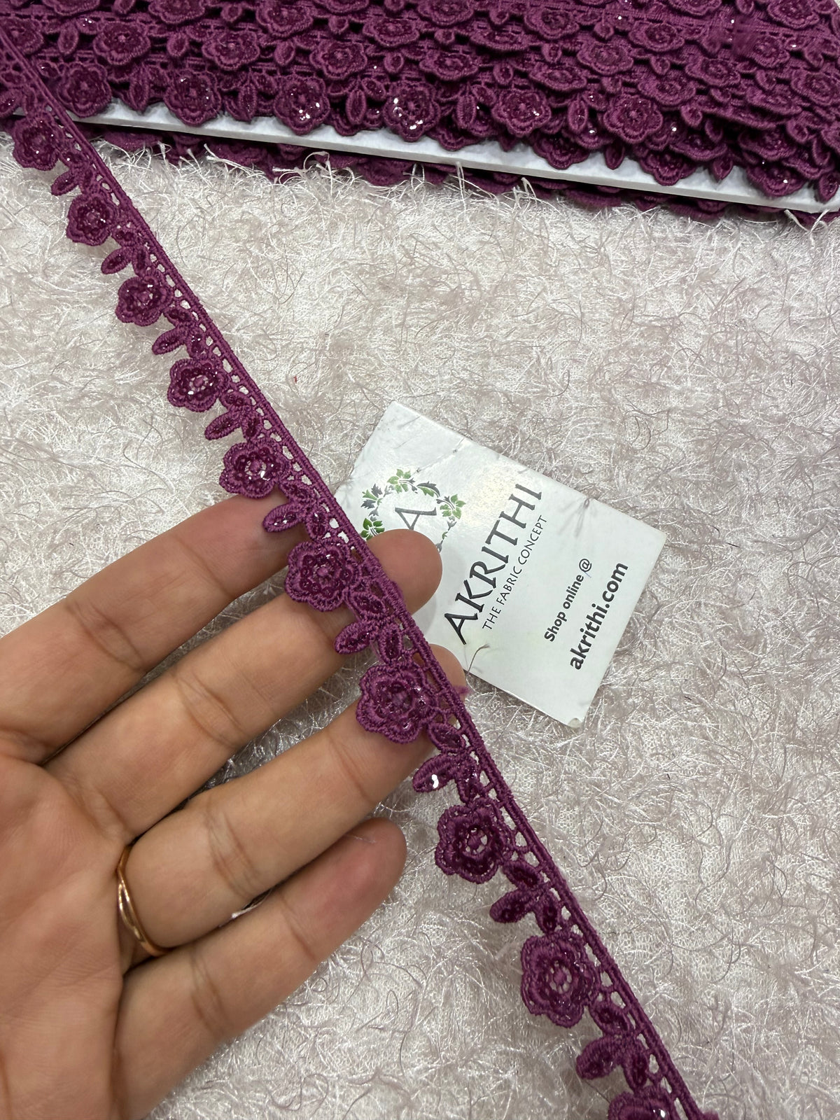 Lace per yard