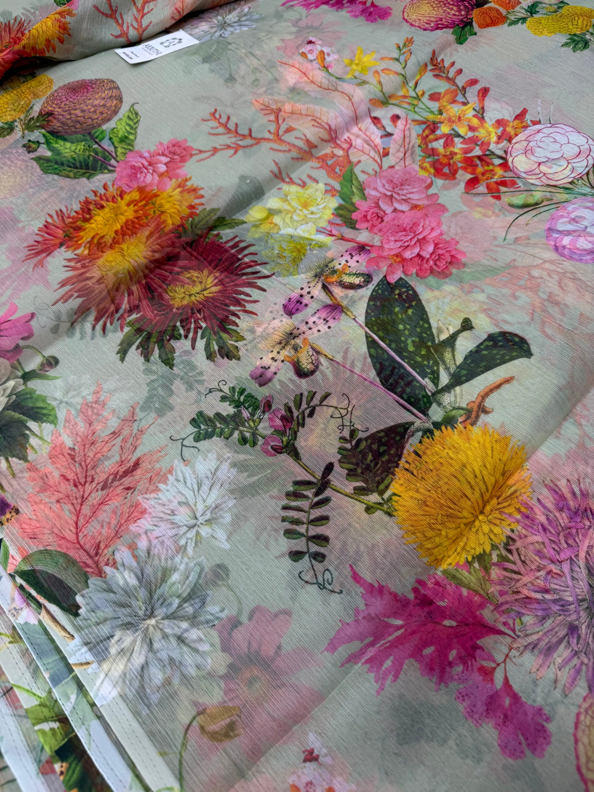 Digital floral printed chiffon fabric