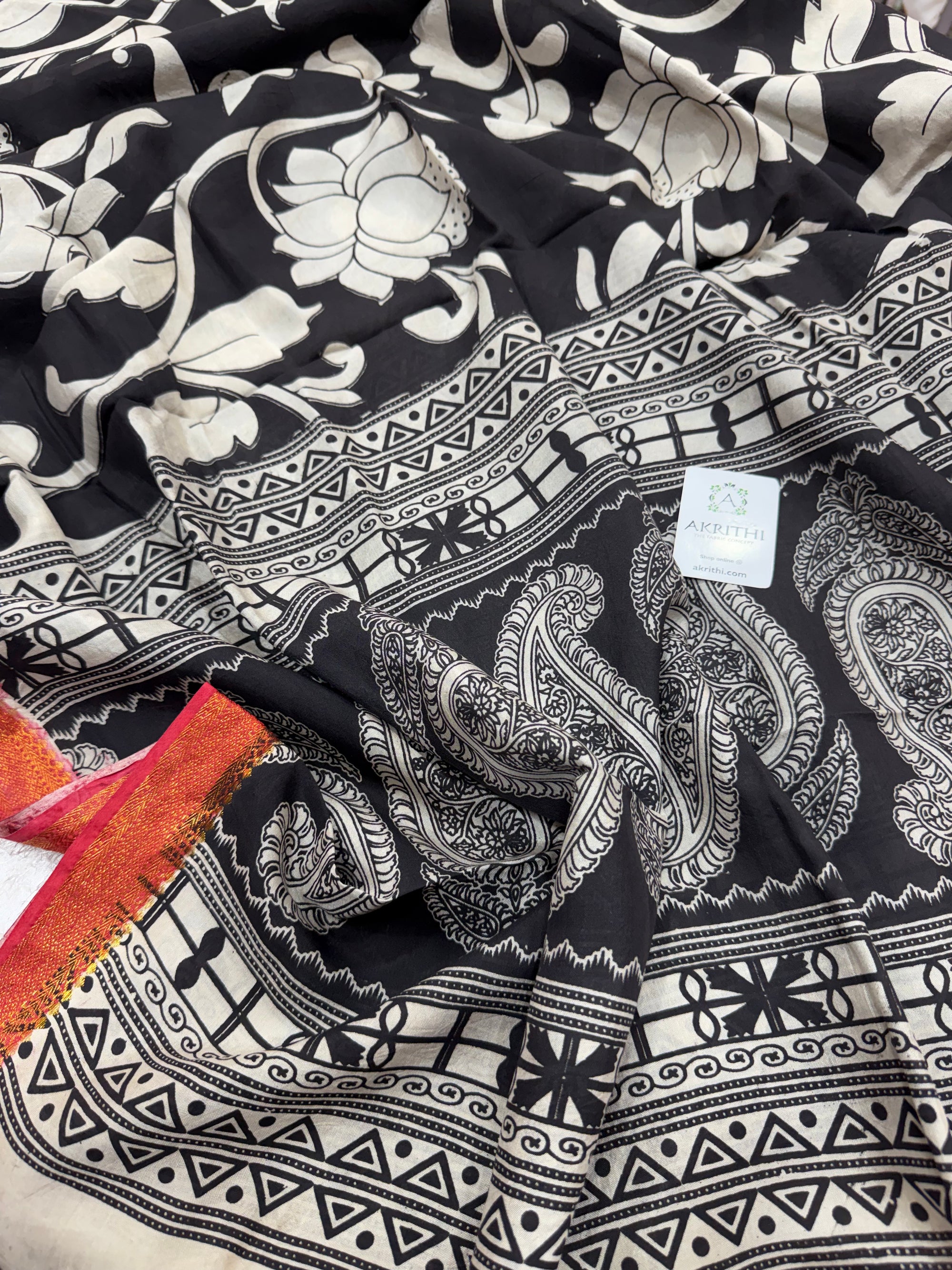Kalamkari chenuri silk dupatta with mangalagiri border