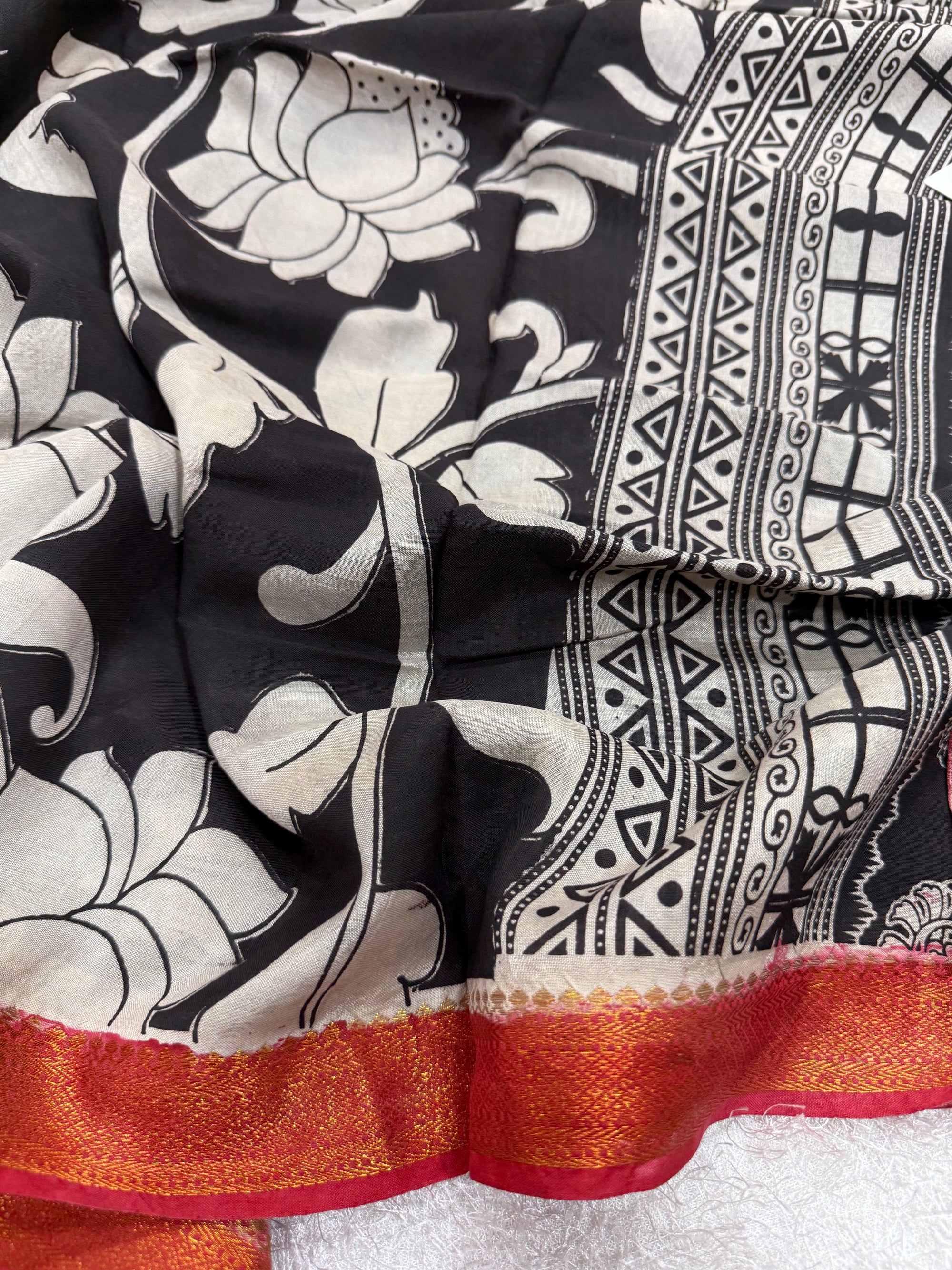 Kalamkari chenuri silk dupatta with mangalagiri border
