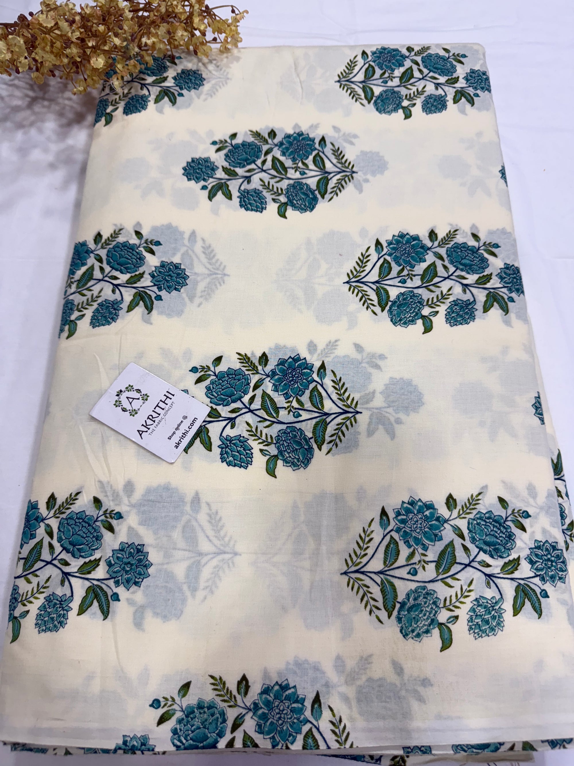 Printed pure cotton fabric