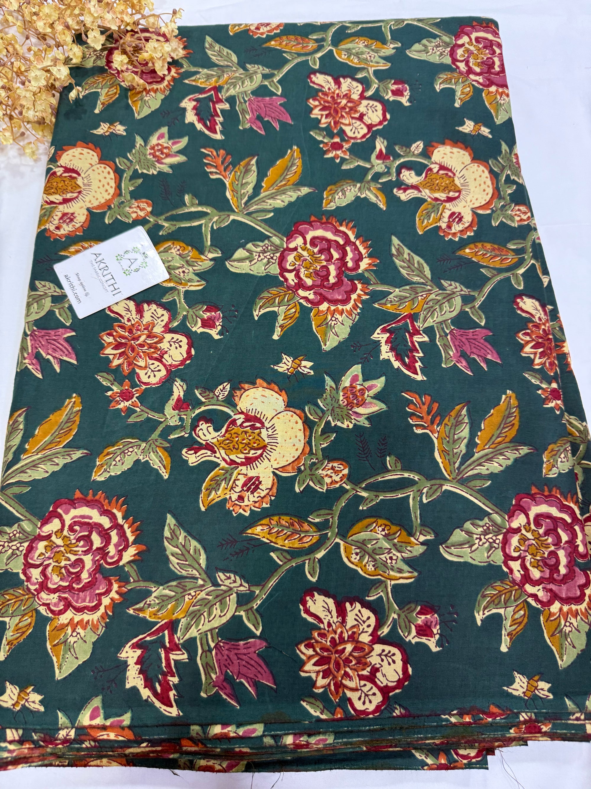 Printed pure cotton fabric