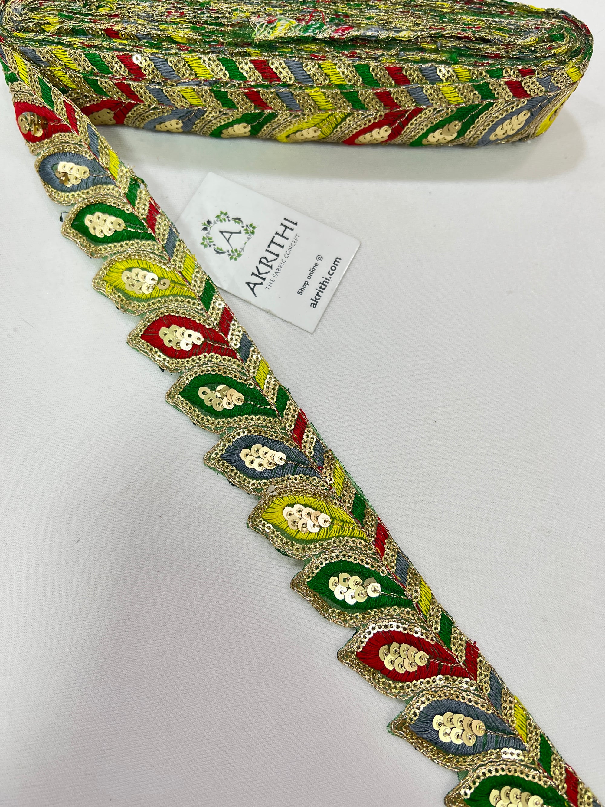 Embroidered lace 9 metres roll