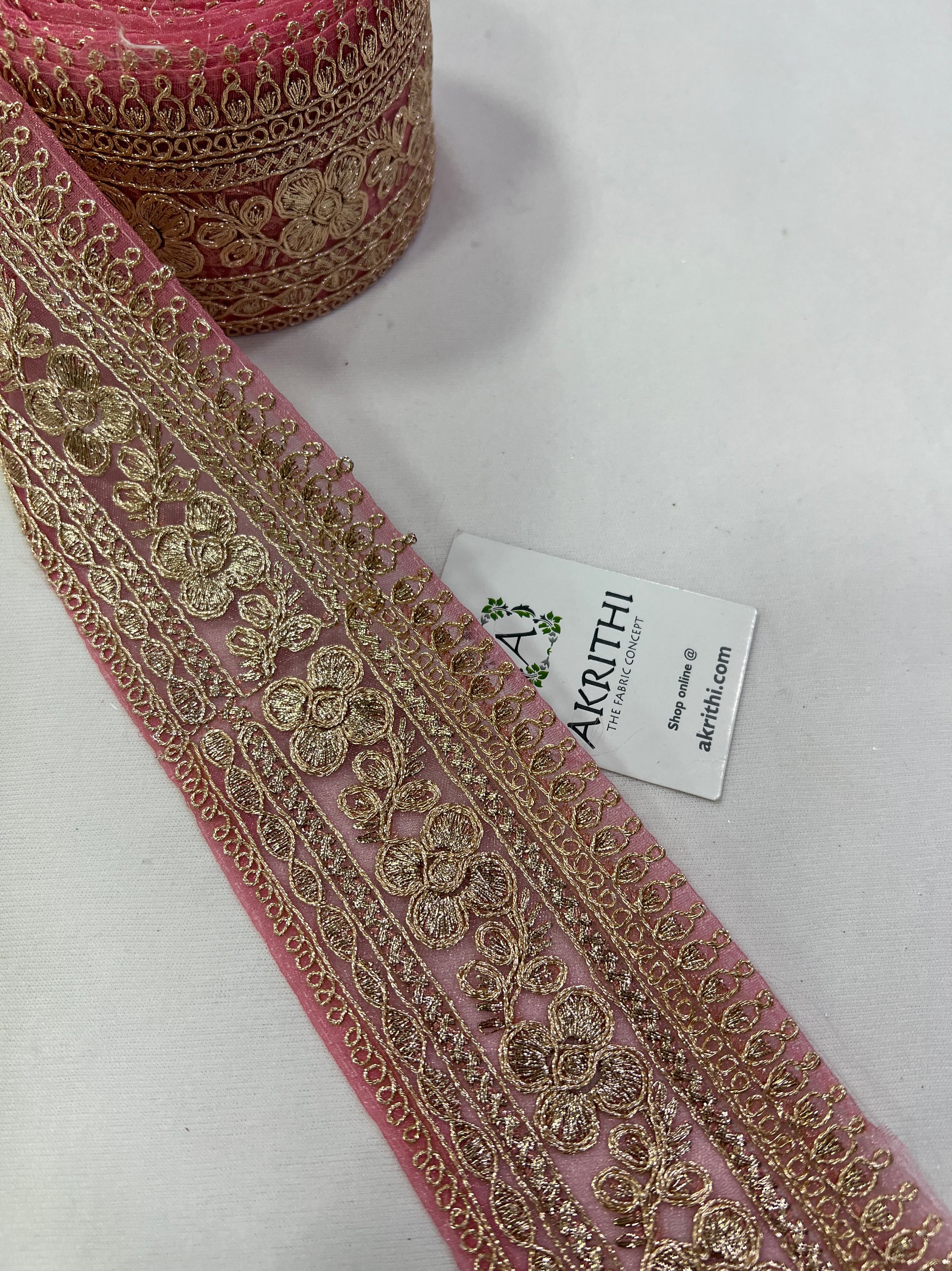 Embroidered lace 9 metres roll