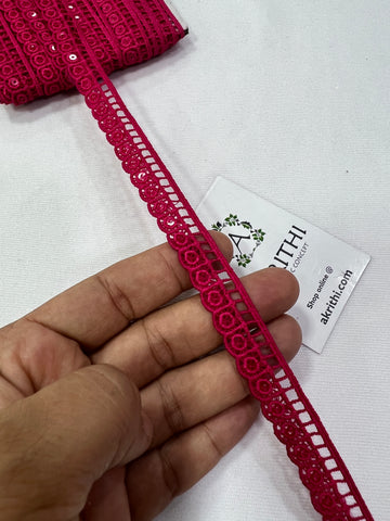 Lace per metre