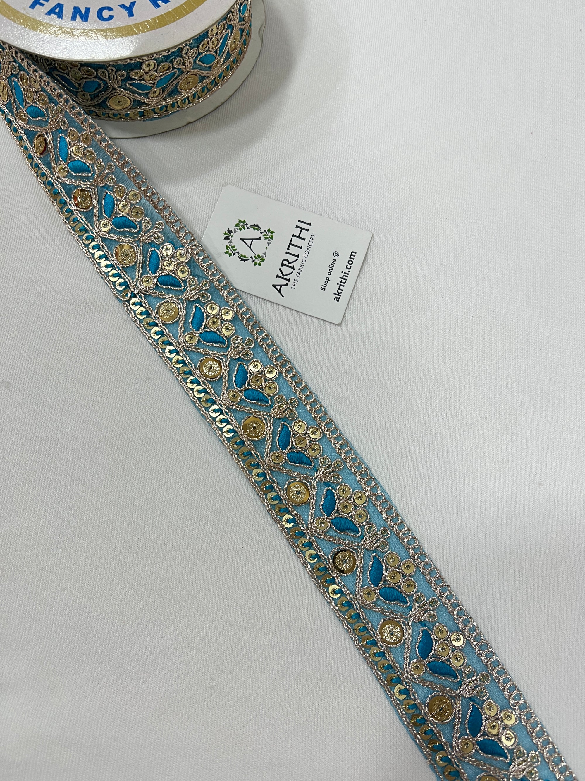 Embroidered lace 9 metres roll