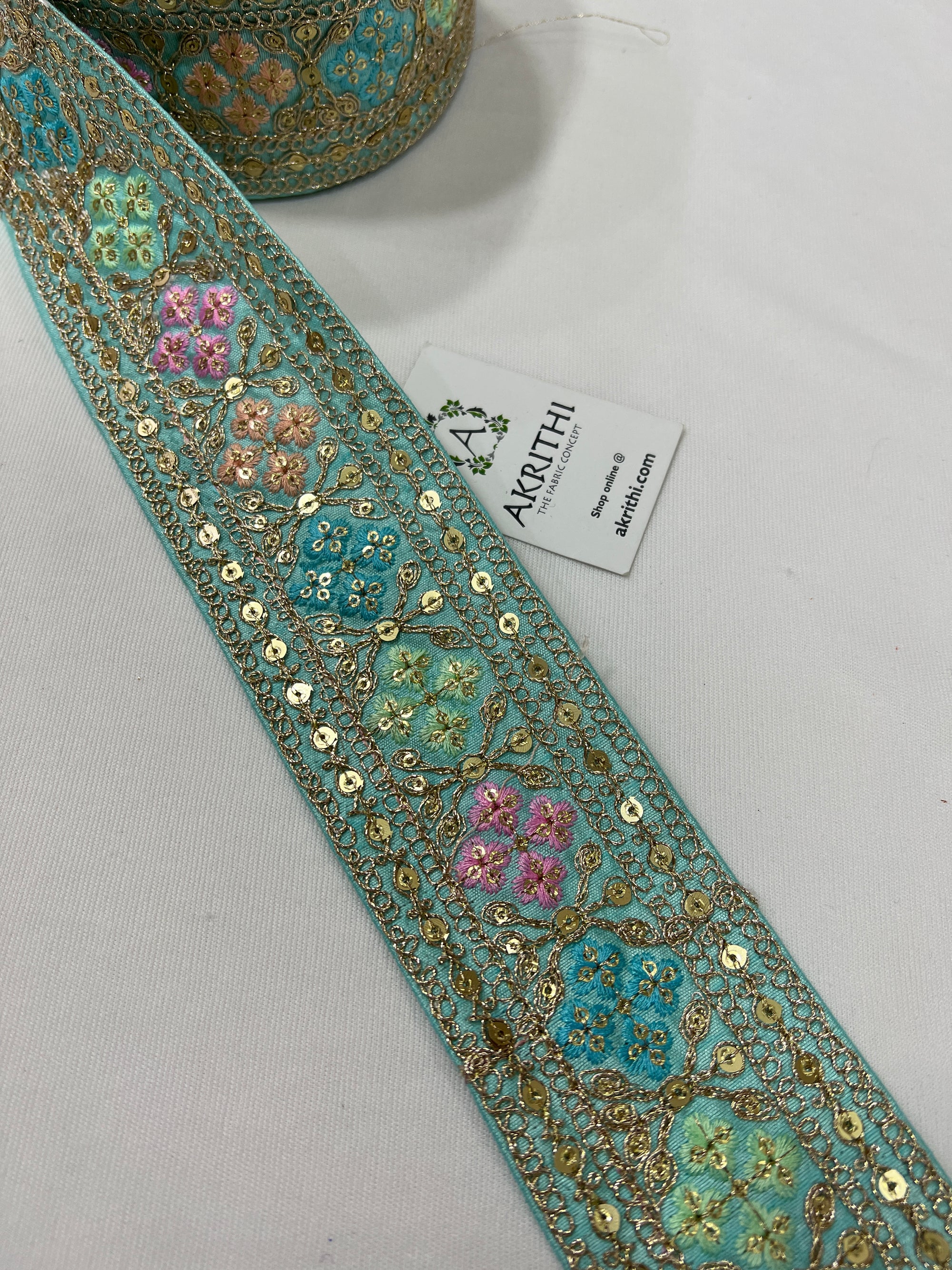 Embroidered lace 9 metres roll
