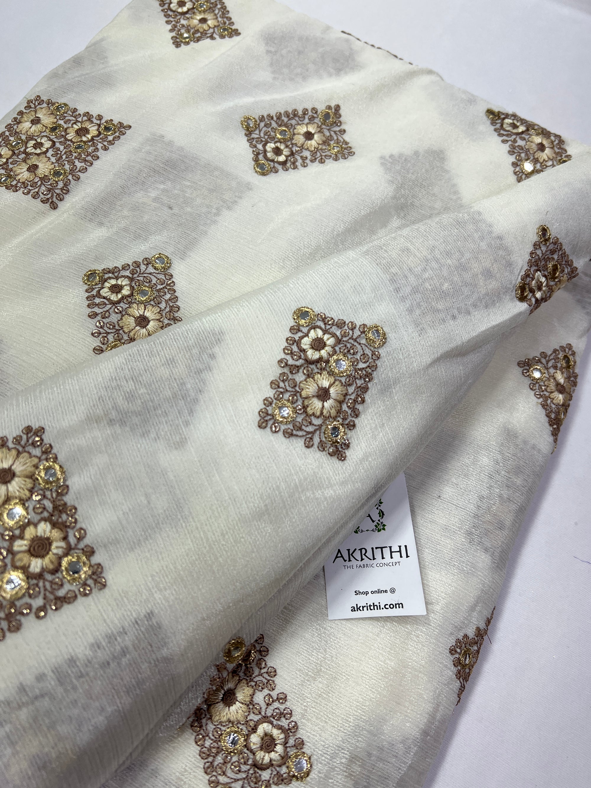 Embroidery on chinon fabric