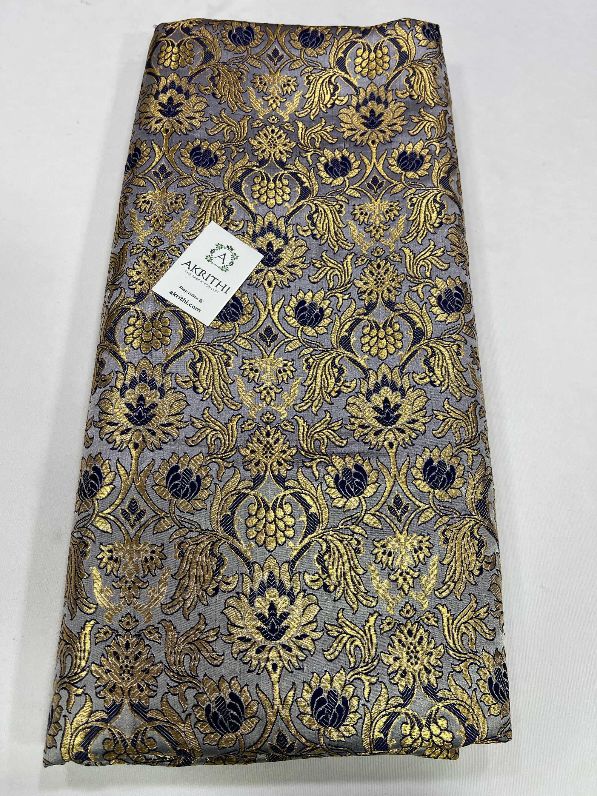 Handloom Banarasi brocade fabric