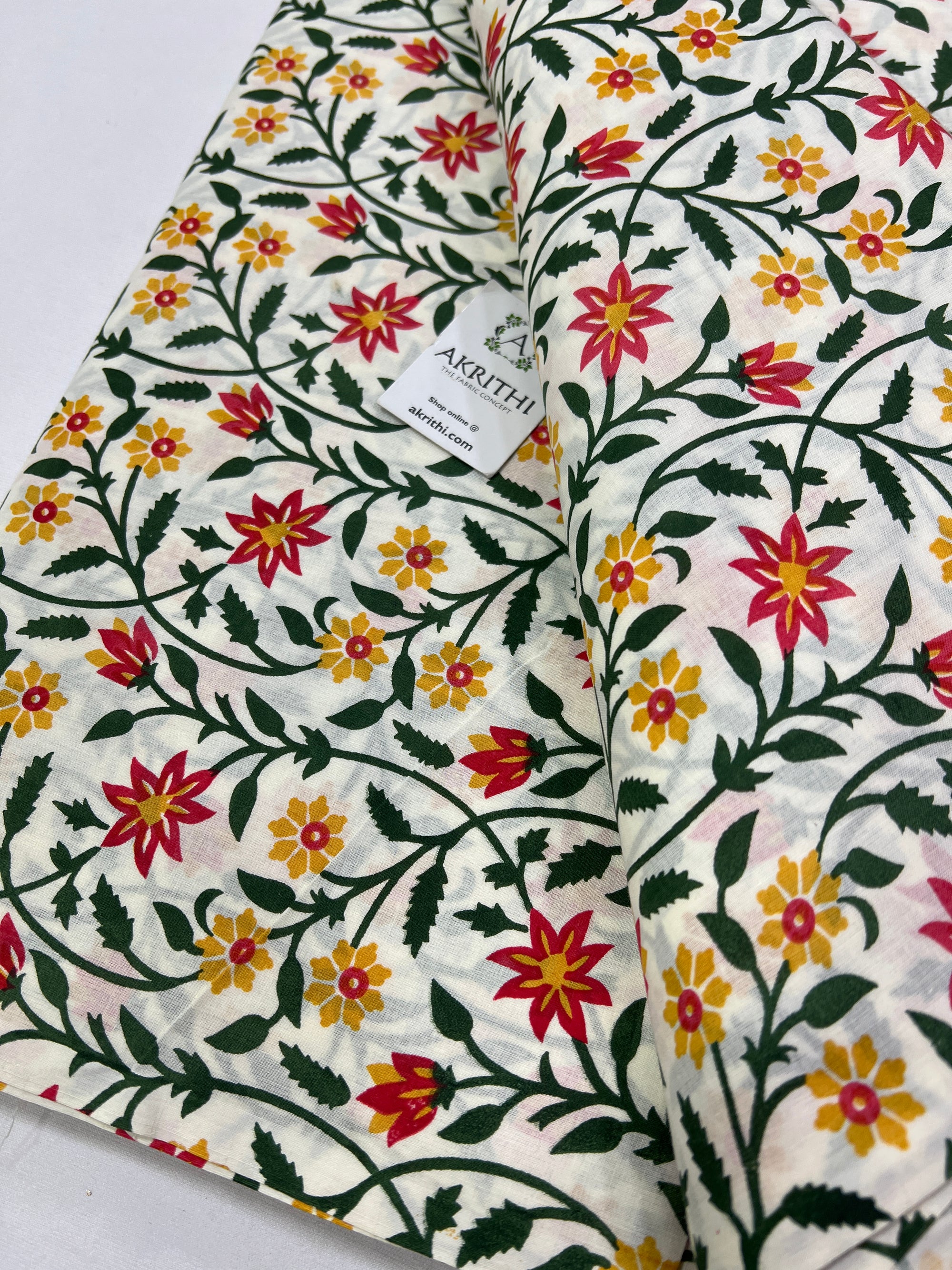 Printed pure cotton fabric