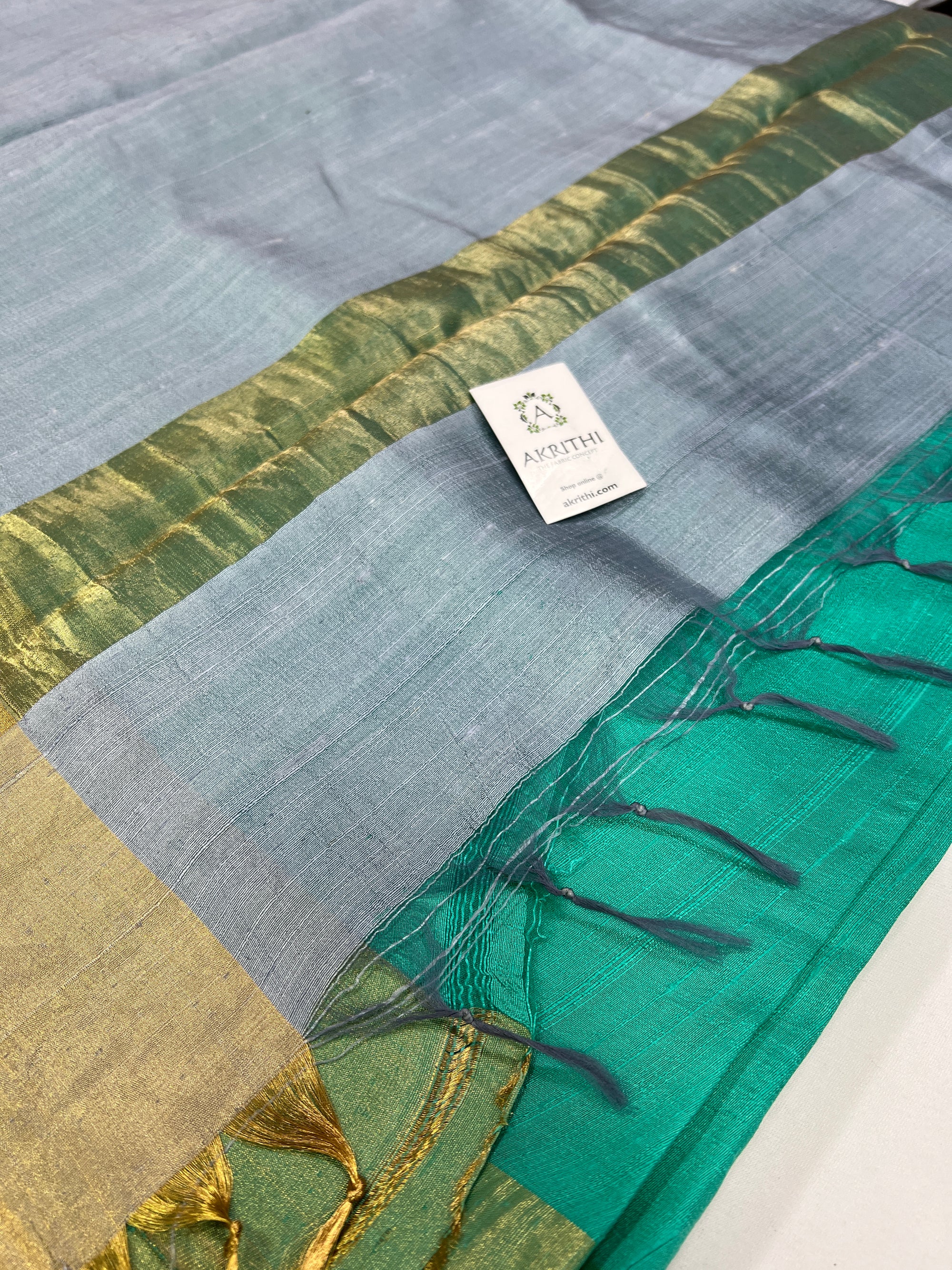 PURE RAW SILK SAREE  WITH ZARI BORDER