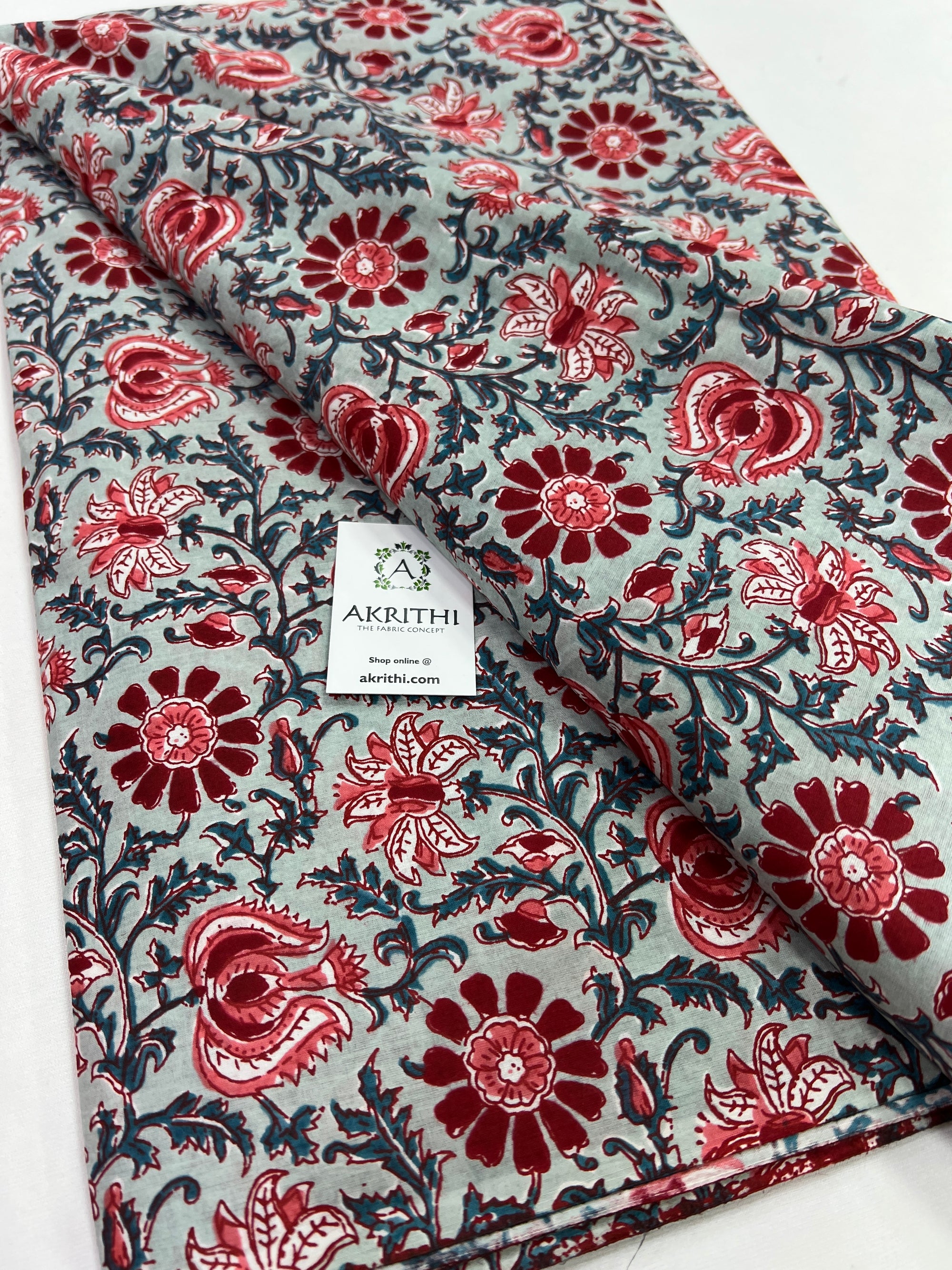 Printed pure cotton fabric