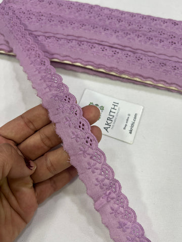 Lace per metre