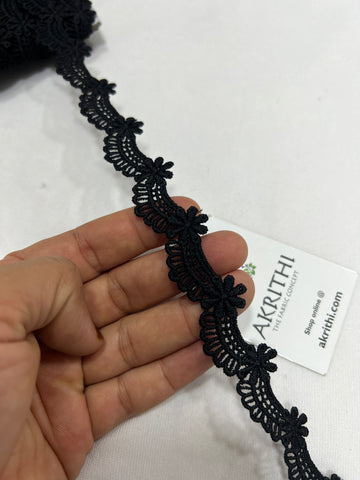 Lace per metre