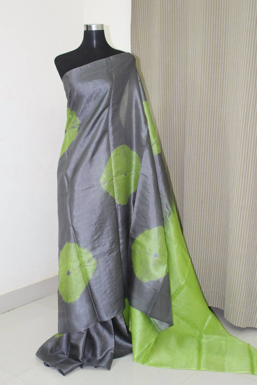 Bandhani pure tussar silk handloom saree