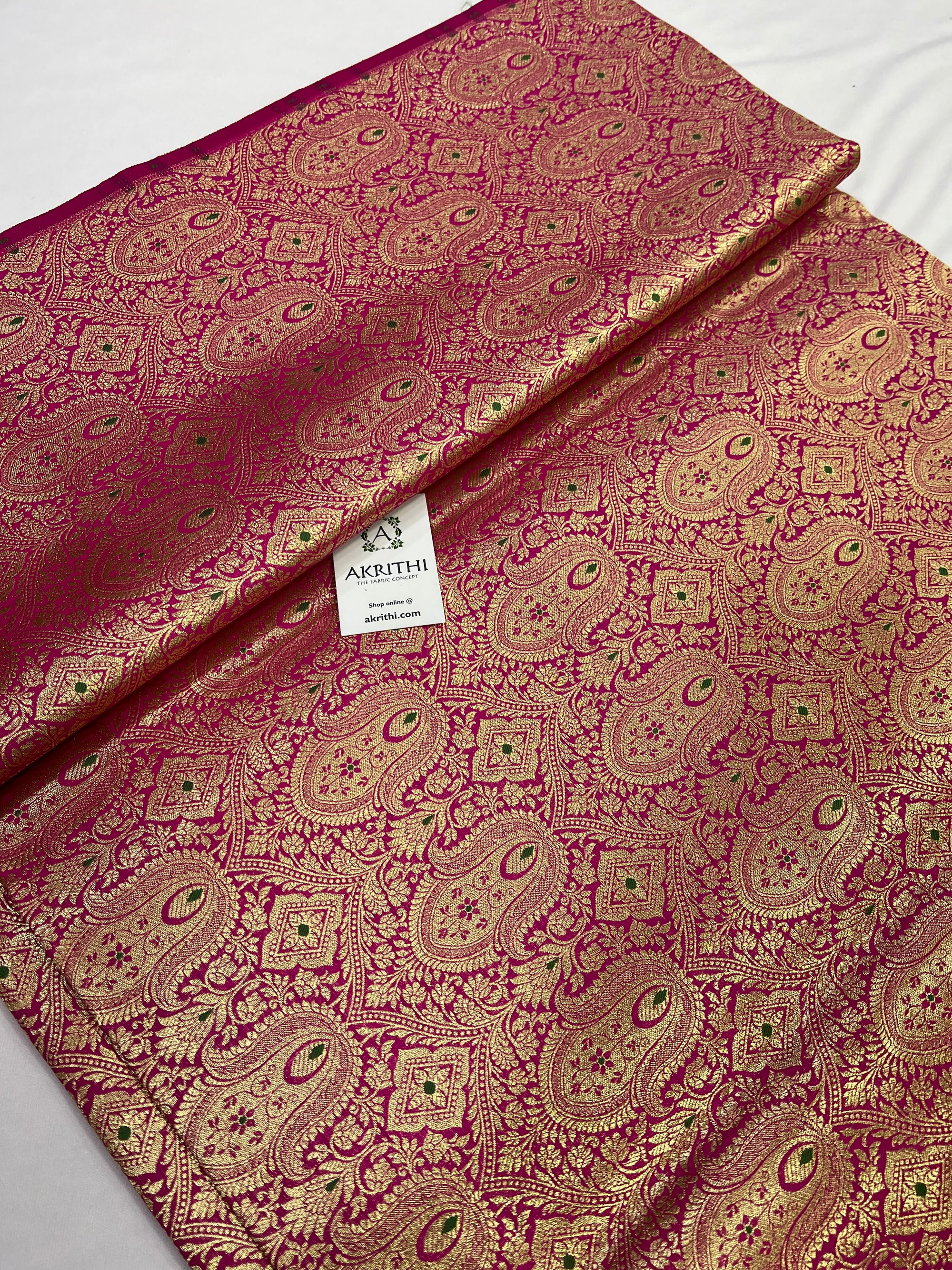 Handloom Banarasi brocade fabric 40 cms cut