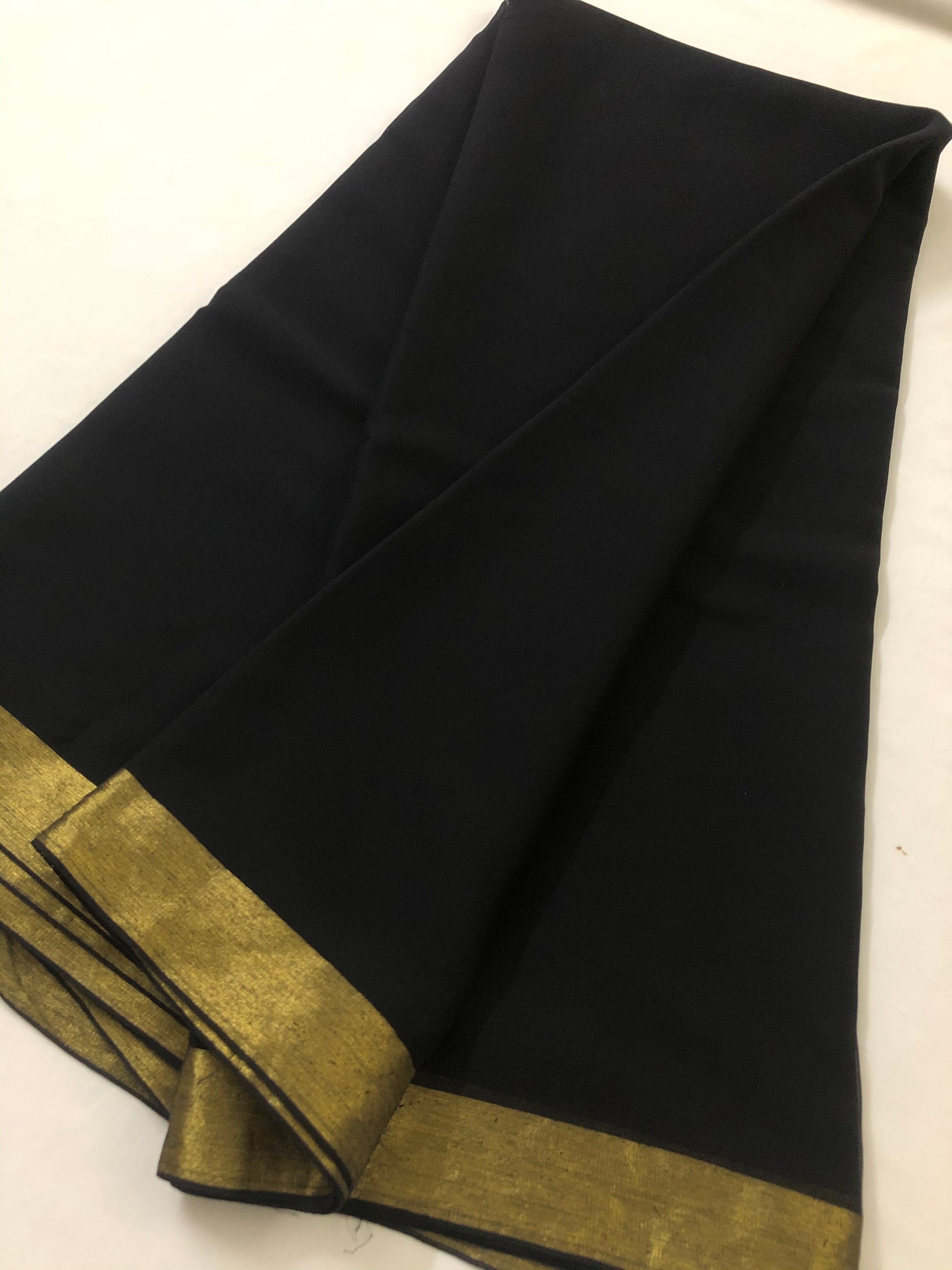 Pure silk georgette saree with Zari border