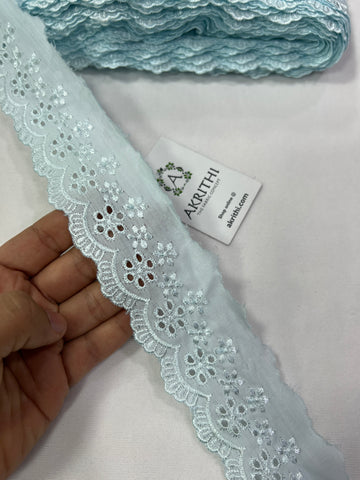 Cotton lace per metre