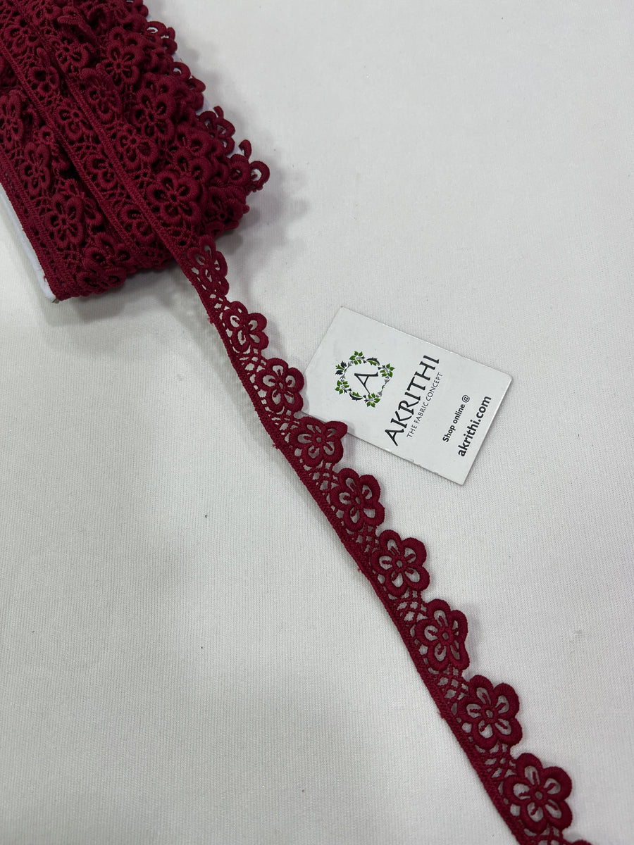 Crochet lace 50 cms cut