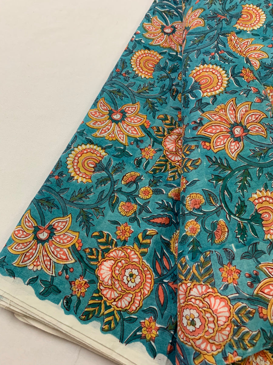 Printed mul cotton fabric