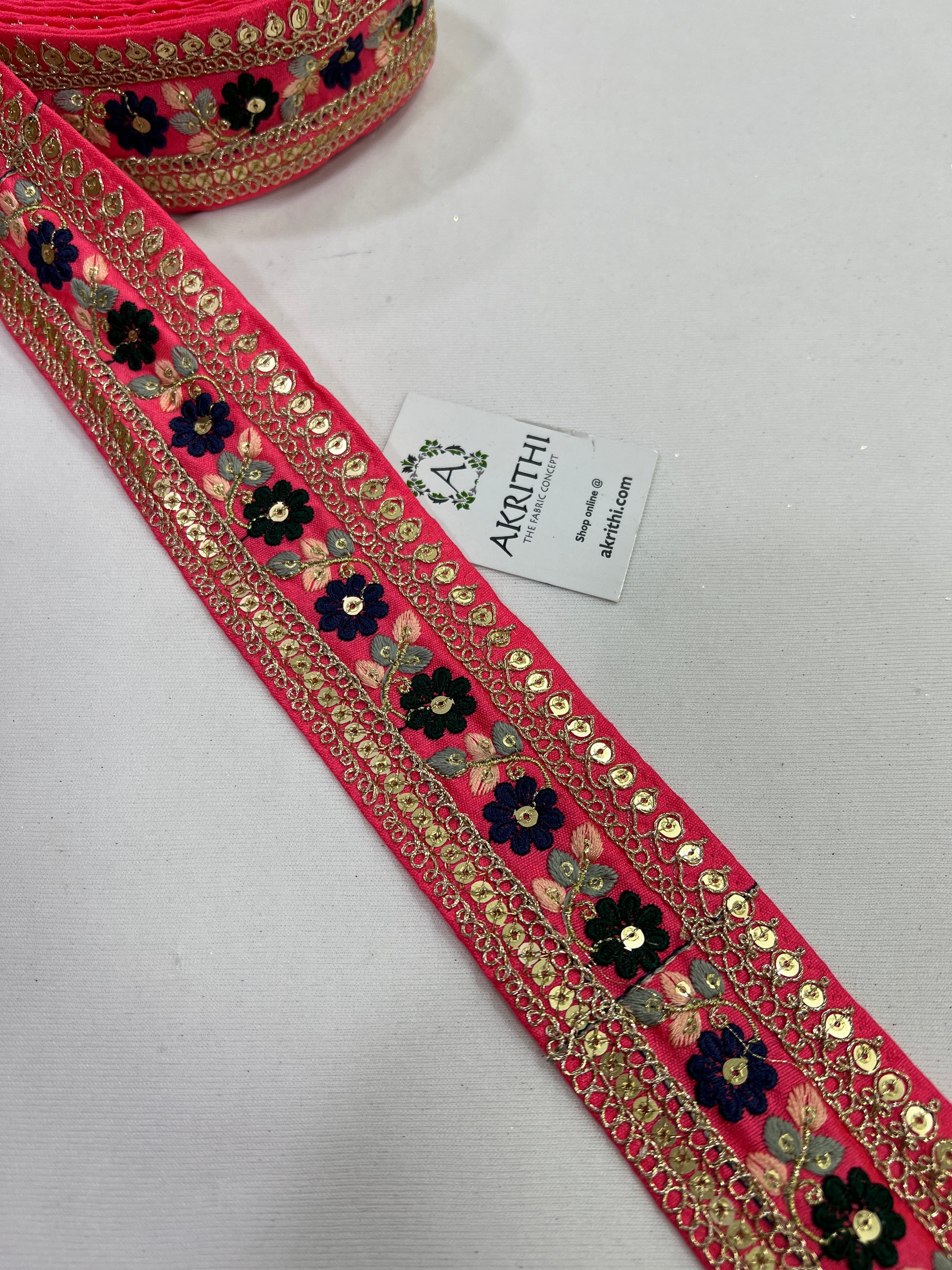 Embroidered lace 9 metres roll